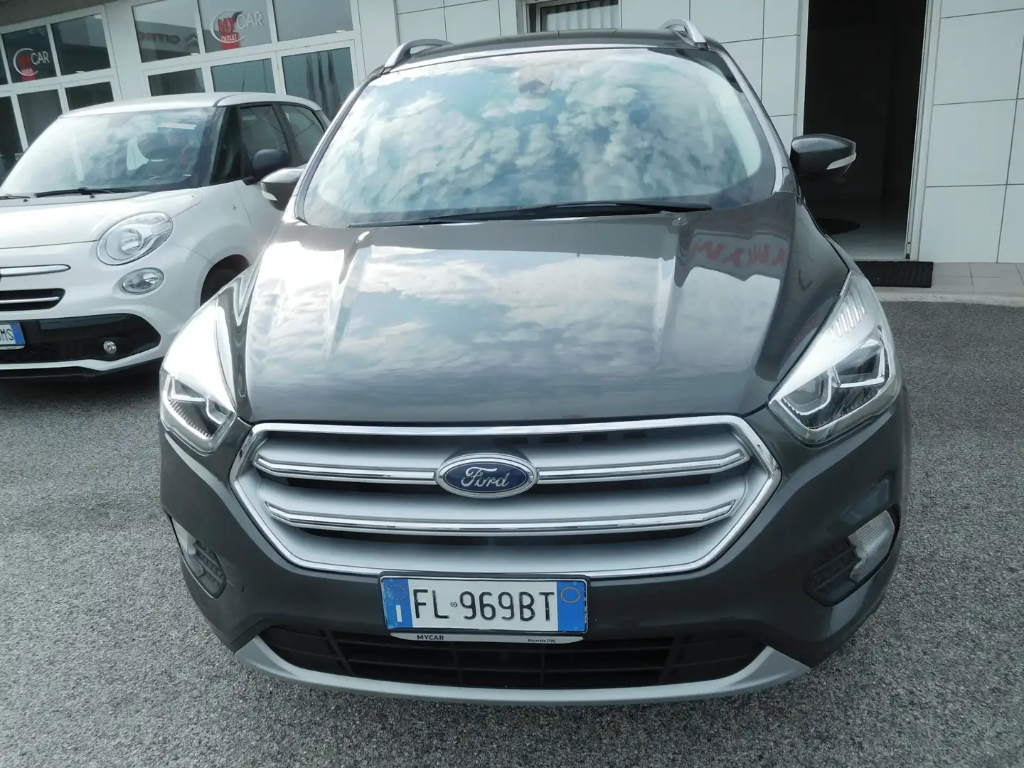 Ford Kuga Kuga 2.0 TDCI 150 CV S&S 4WD Powershift Titanium Grau - 2