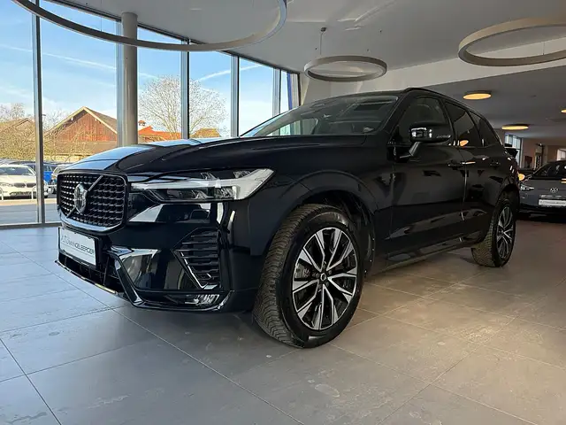 Volvo XC60 B4 Plus Dark AWD Geartronic Ansicht 3