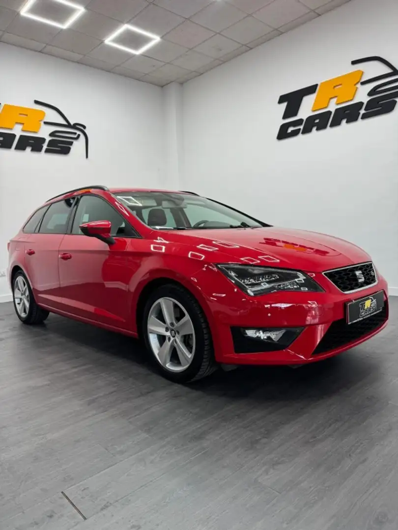 SEAT Leon ST 2.0TDI CR S&S FR DSG 184 Rojo - 1