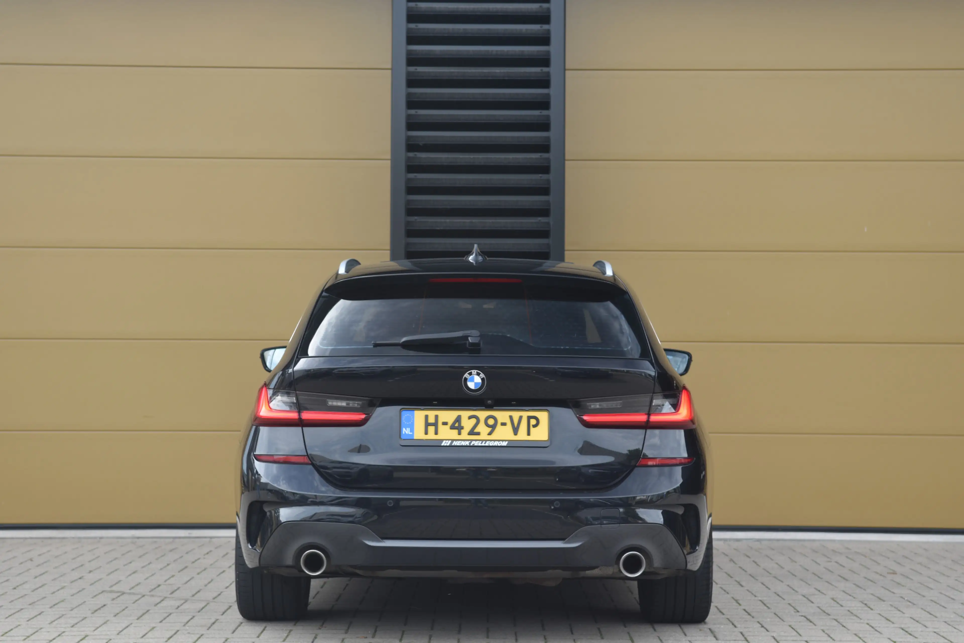 BMW 330 3-serie Touring 330i High Exe * M-Sport * Panorama — photo 6