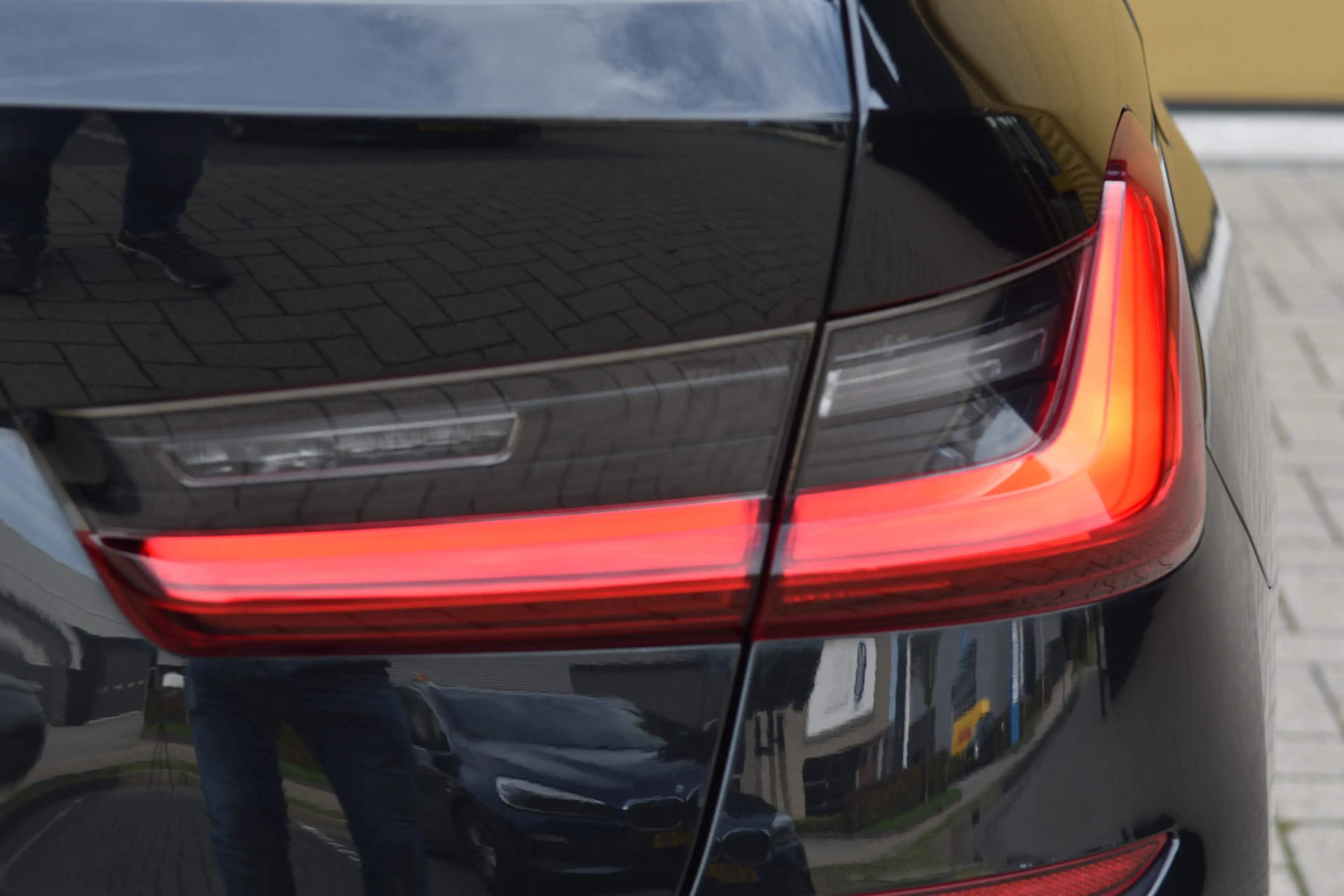 BMW 330 3-serie Touring 330i High Exe * M-Sport * Panorama — photo 9