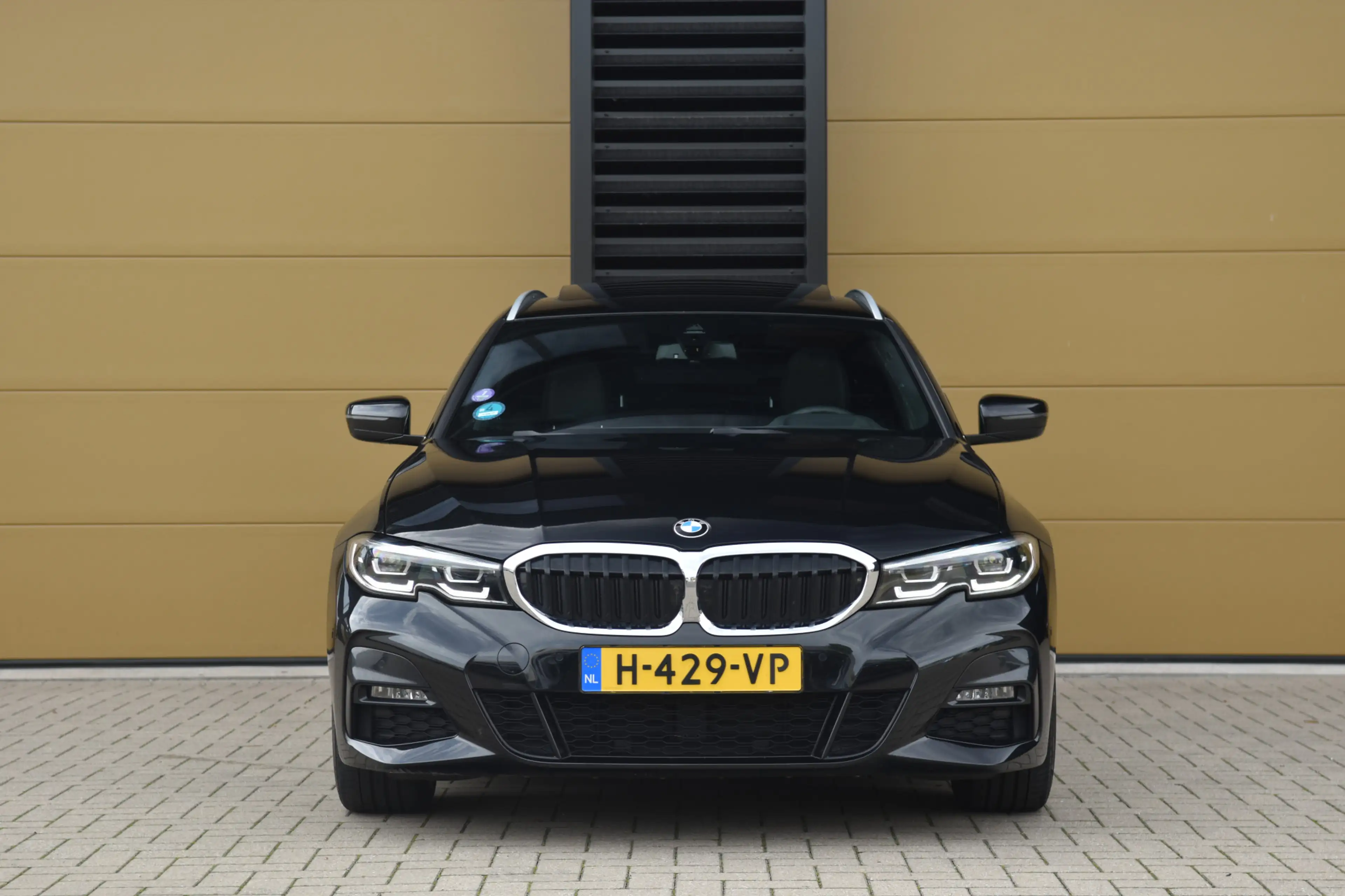 BMW 330 3-serie Touring 330i High Exe * M-Sport * Panorama — photo 5