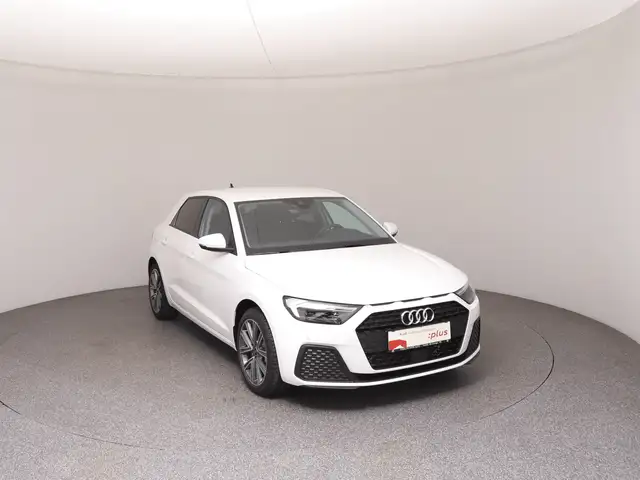 Audi A1 view 2