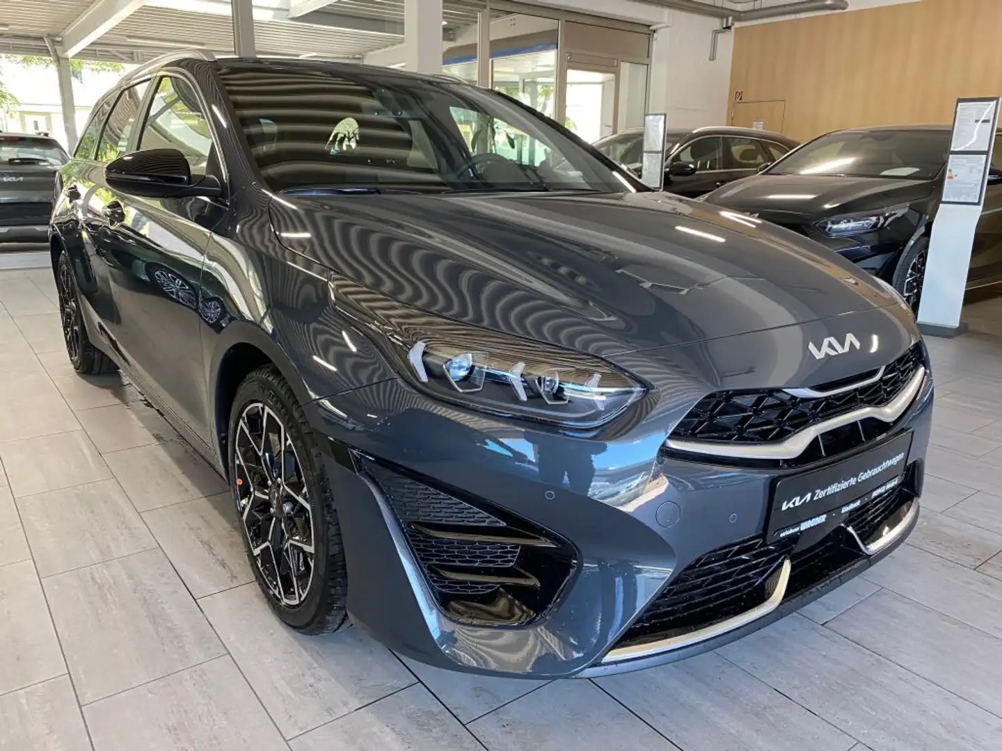 Kia Ceed SW / cee'd SW 1.5 T-GDI DCT7 OPF GT Line - 1