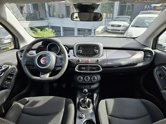 Fiat 500X view 9