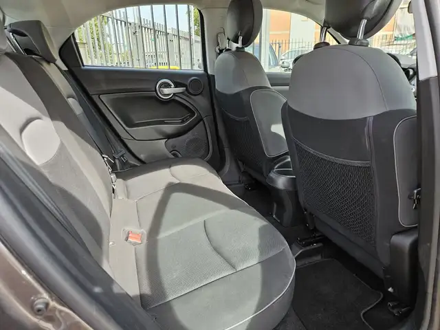 Fiat 500X view 16