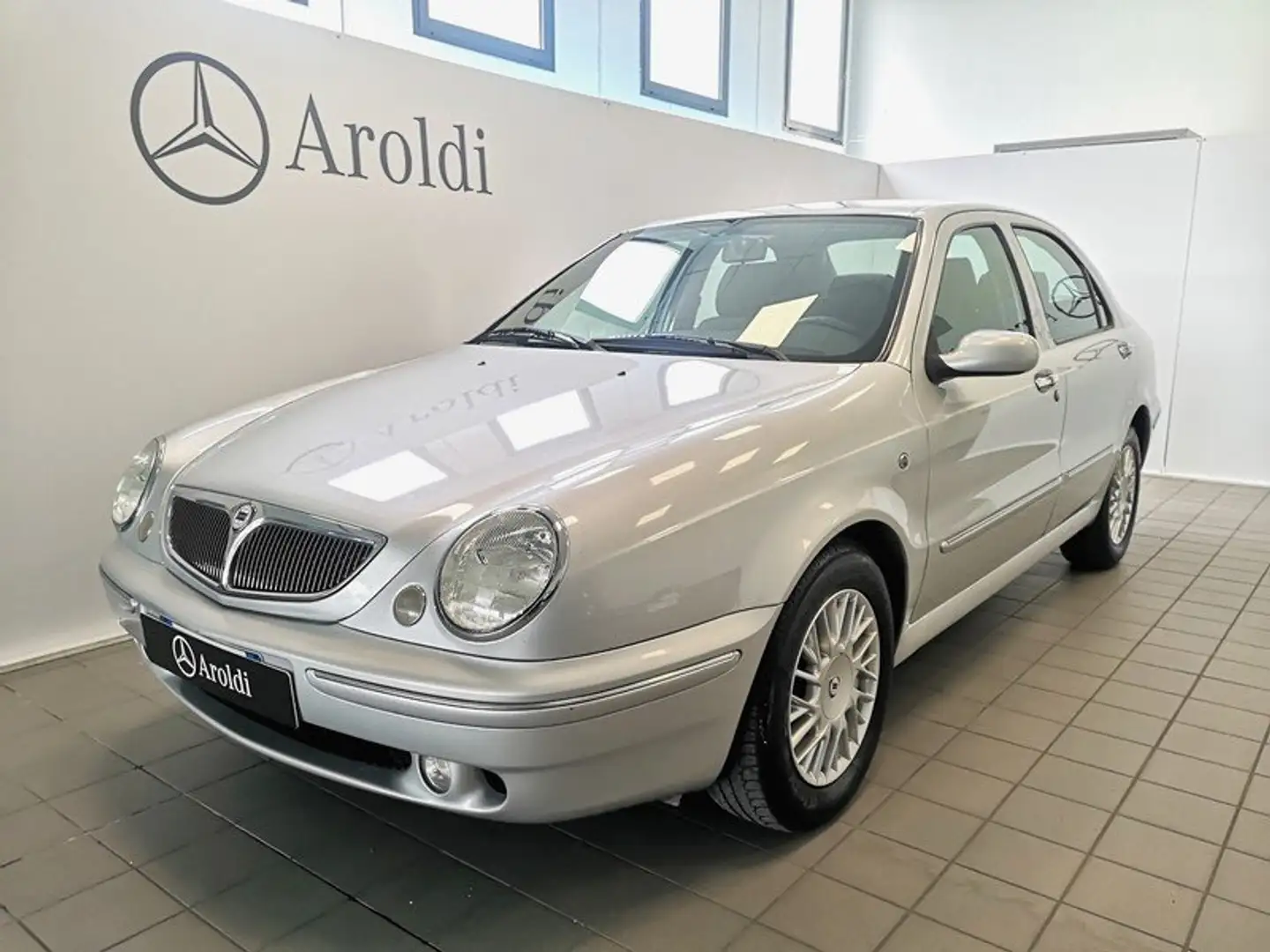 Lancia Lybra 1.9 JTD UNICO PROPRIETARIO Argento - 1
