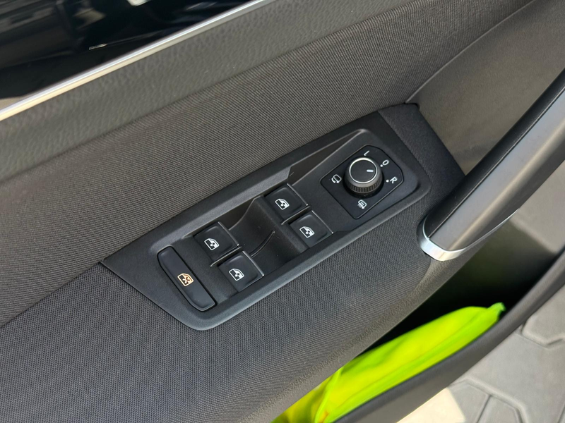 Volkswagen Touran Highline 2.0TDI DSG ACC+LED+NAVI+VIRT+SHZ — photo 7