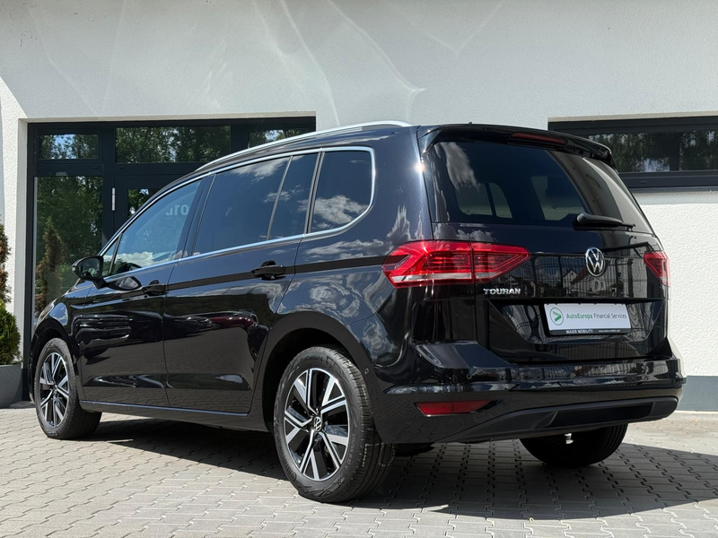 Volkswagen Touran Highline 2.0TDI DSG ACC+LED+NAVI+VIRT+SHZ — photo 6