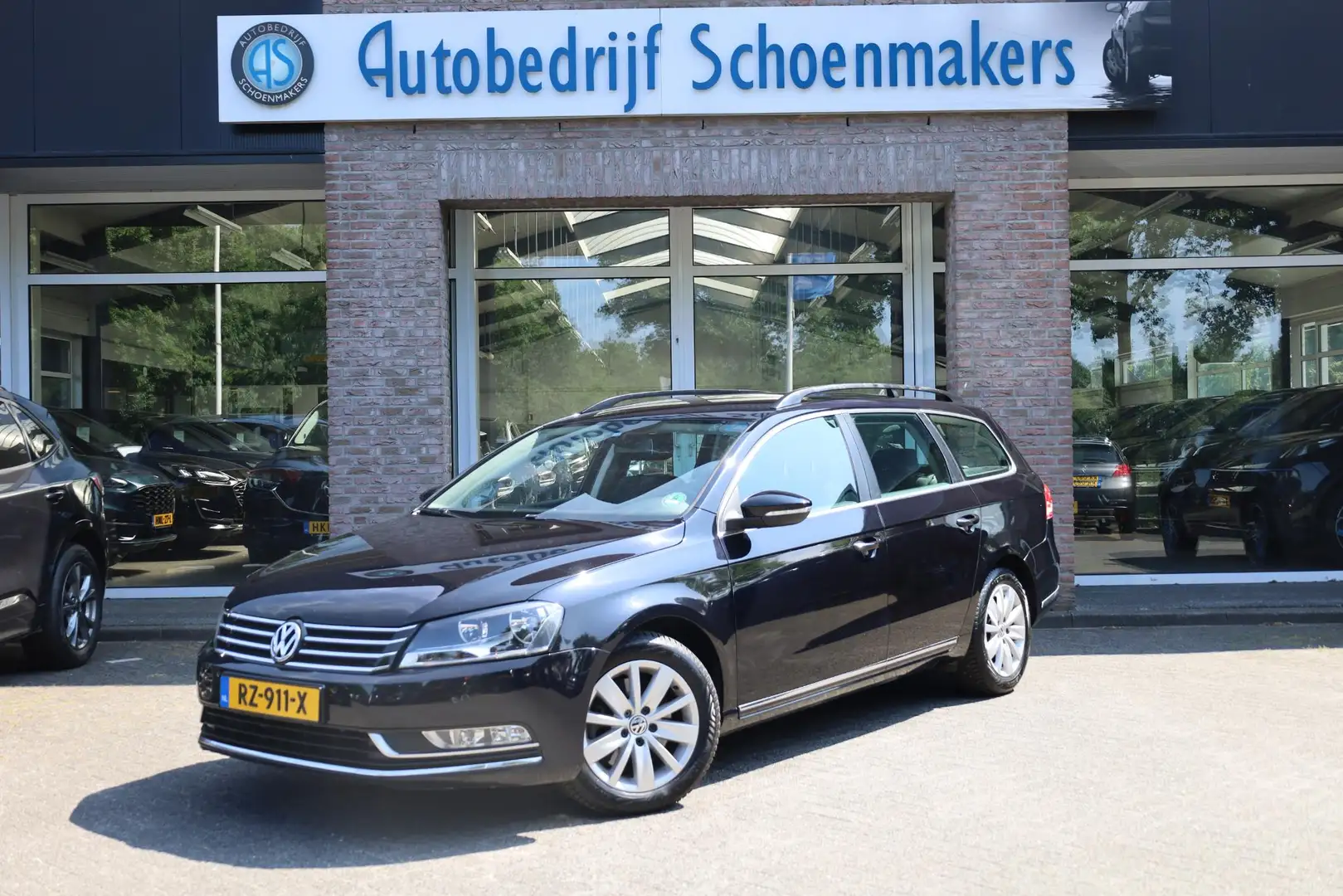 Volkswagen Passat Variant 1.6 TDI Comfortline BlueMotion TREKHAAK STUURBEDIE Zwart - 1