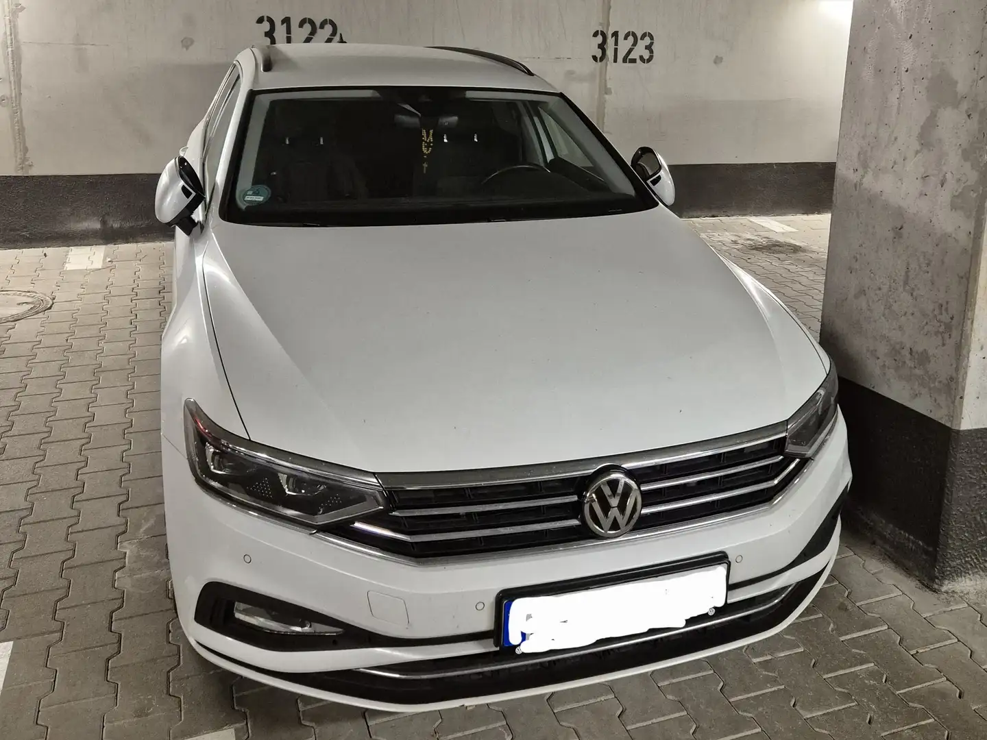 Volkswagen Passat Variant Passat Variant 2.0 TDI SCR DSG Business Weiß - 2