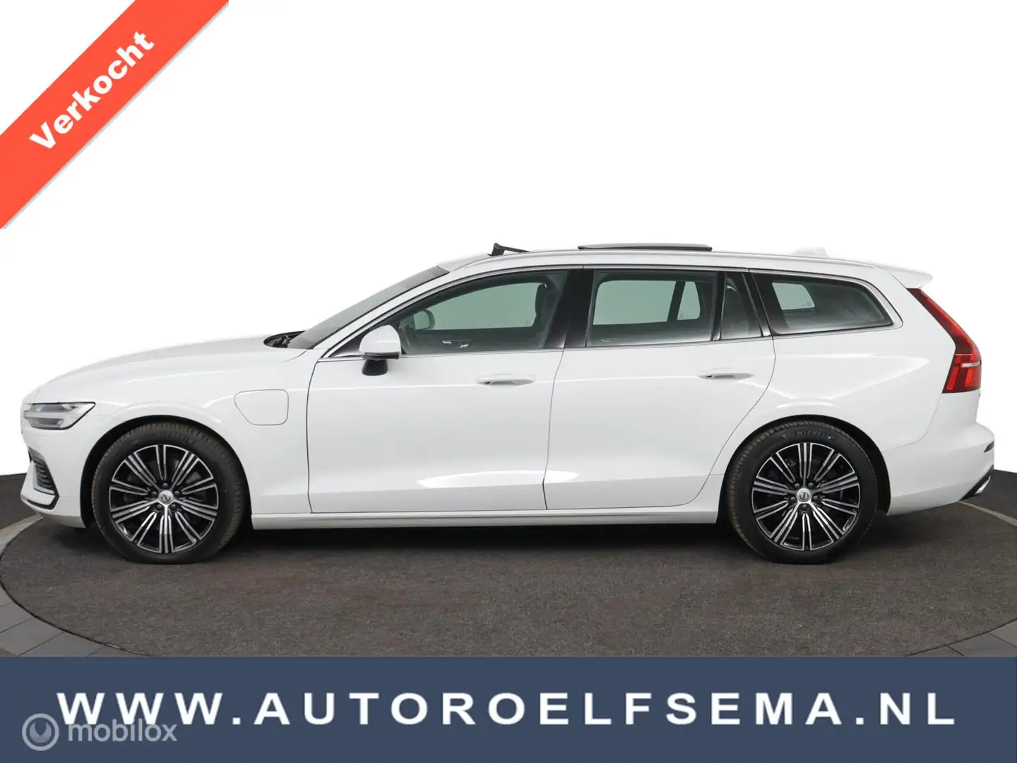 Volvo V60 2.0 T6 Recharge AWD Inscrip|Pano|Blis|Trekh|Cam|me - 1