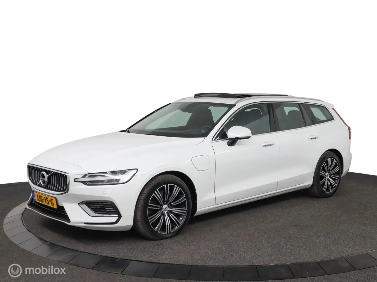 Volvo V60 2.0 T6 Recharge AWD Inscrip|Pano|Blis|Trekh|Cam|me - 2