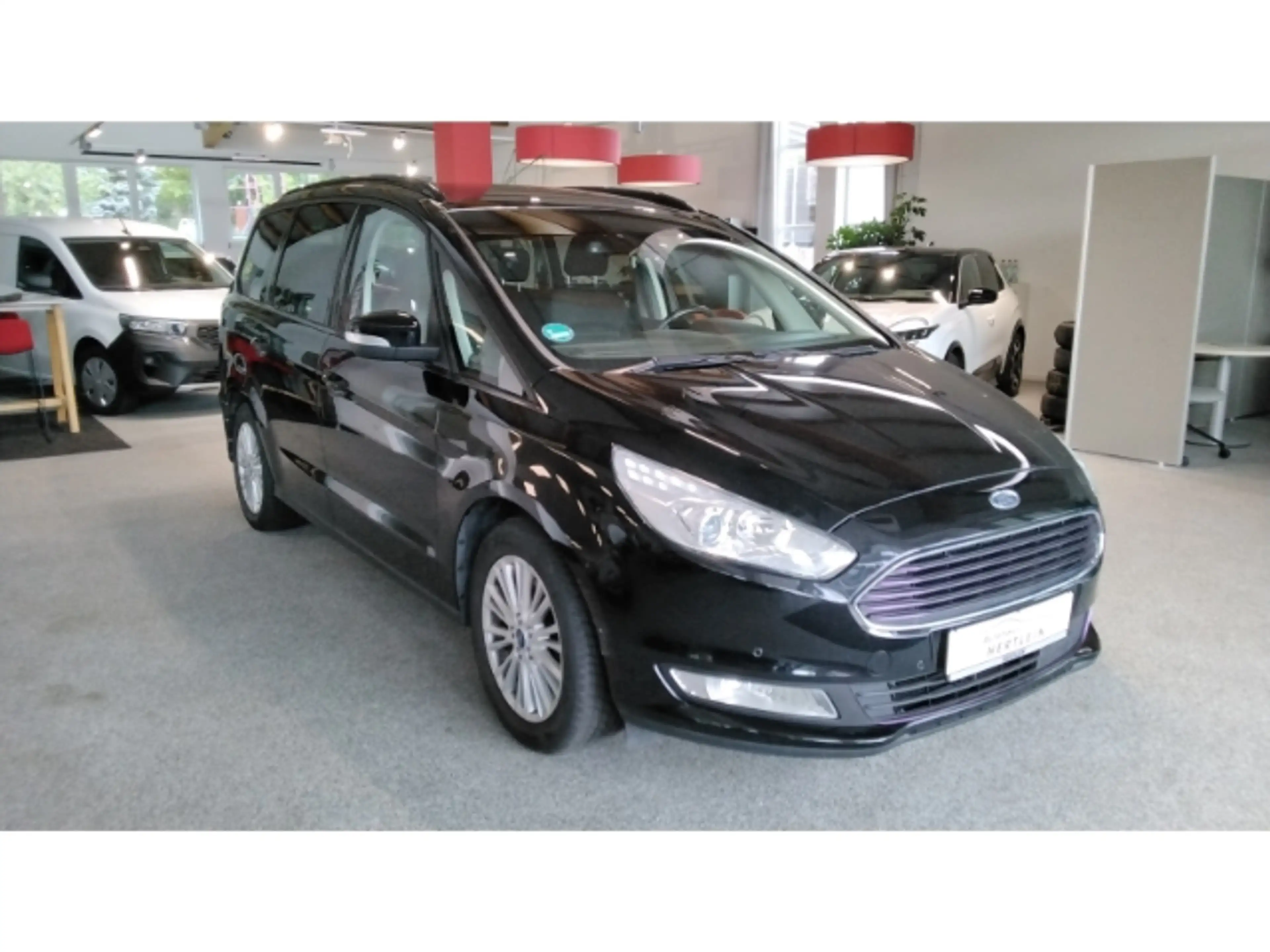Ford Galaxy EcoBoost 1.5 Titanium — photo 3