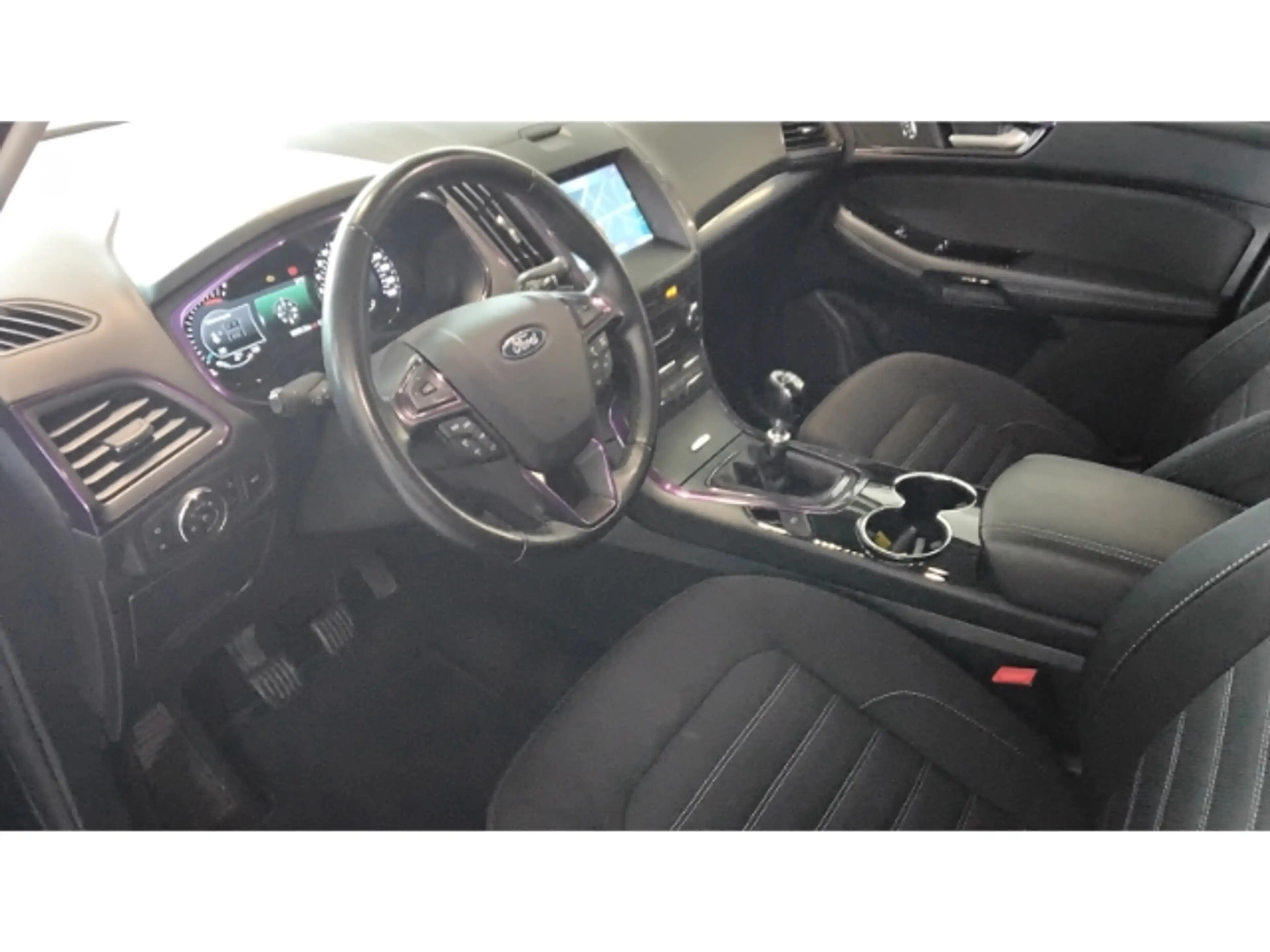 Ford Galaxy EcoBoost 1.5 Titanium — photo 9