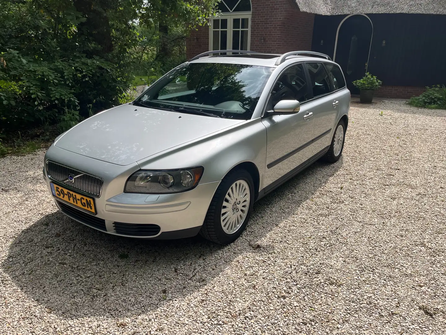 Volvo V50 V50 2.4 Kinetic Gris - 1