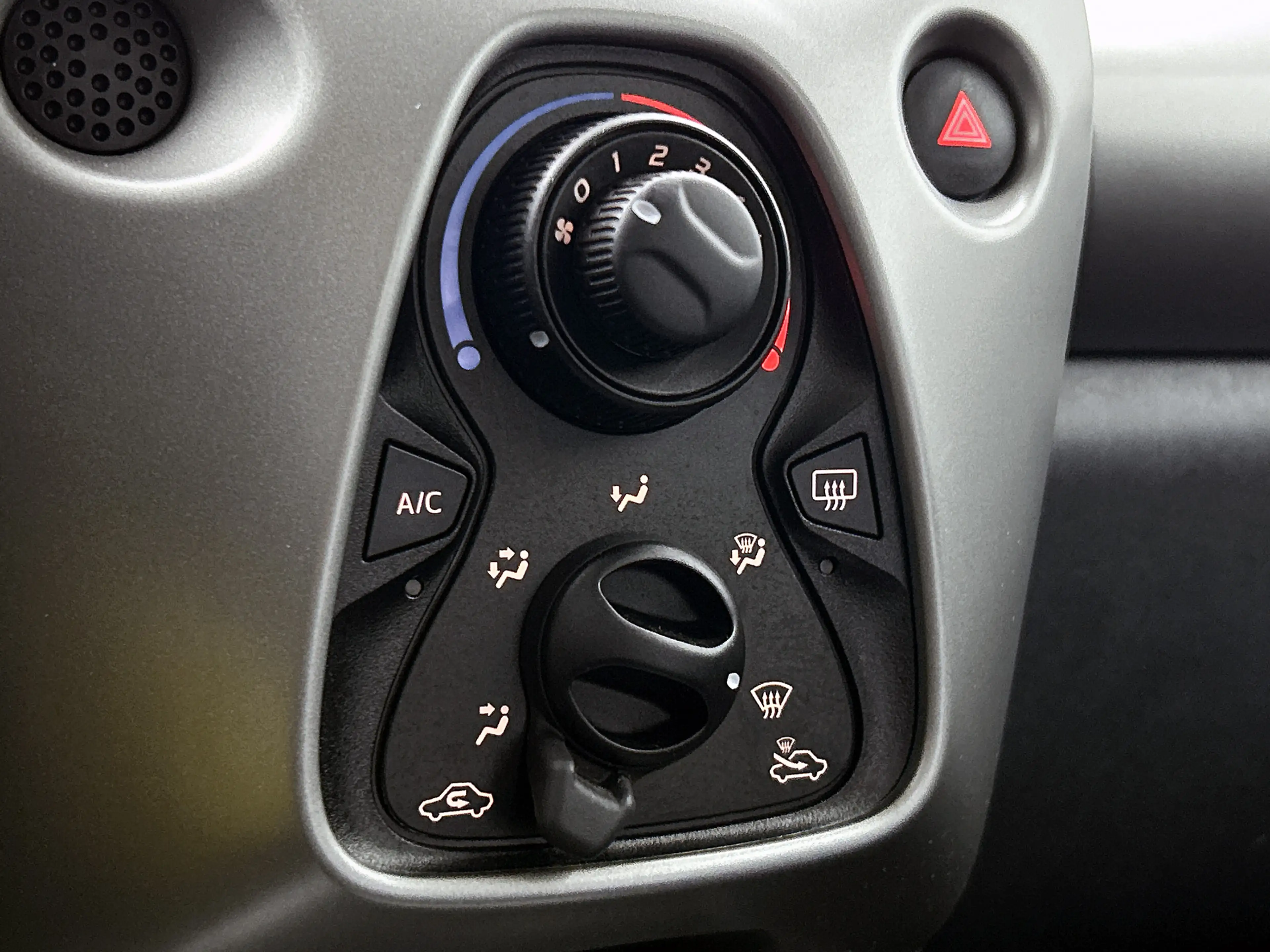 Toyota Aygo 1.0 VVT-i X-Play | Airco | Parkeercamera | — photo 15