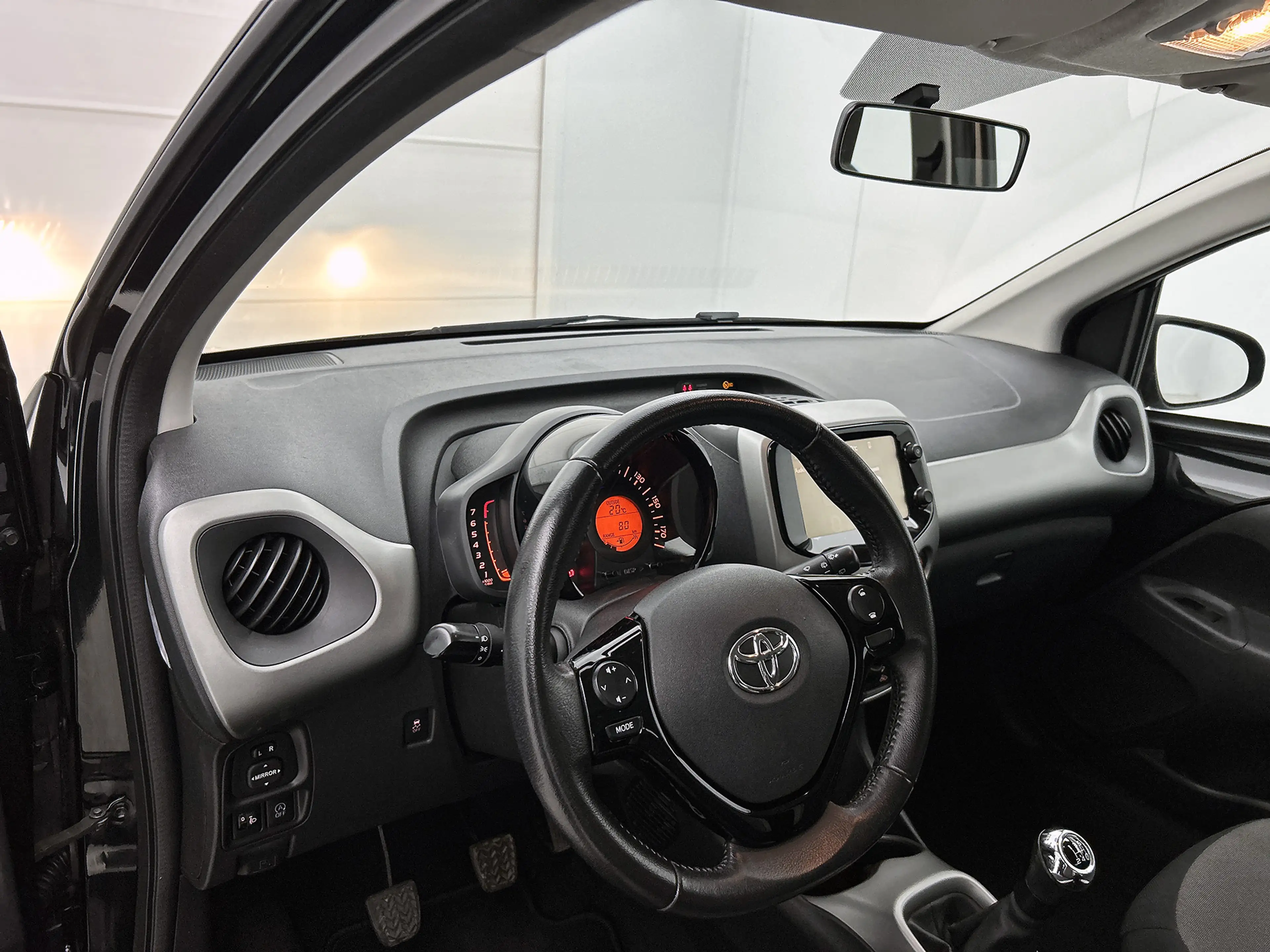 Toyota Aygo 1.0 VVT-i X-Play | Airco | Parkeercamera | — photo 7