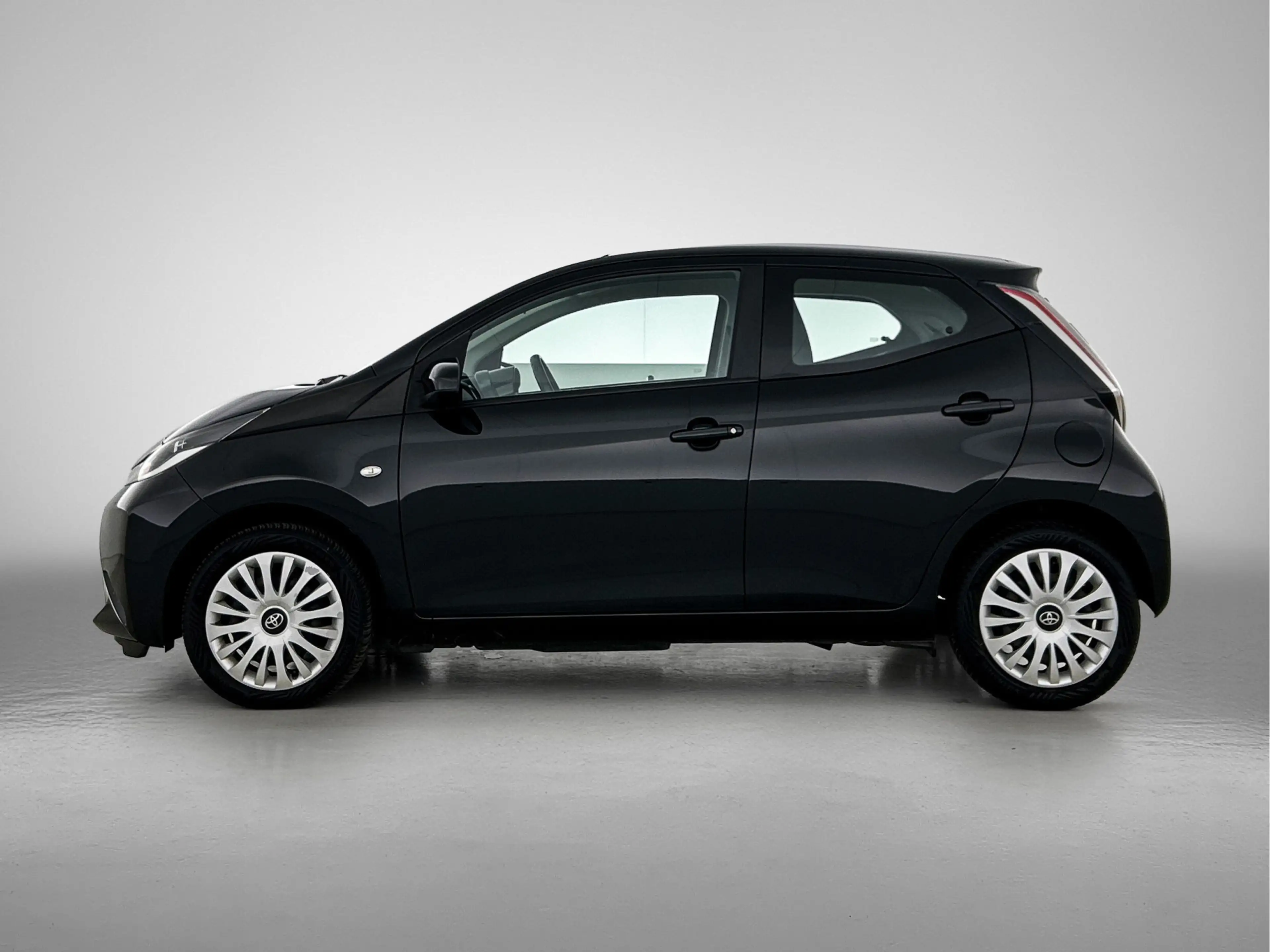 Toyota Aygo 1.0 VVT-i X-Play | Airco | Parkeercamera | — photo 3