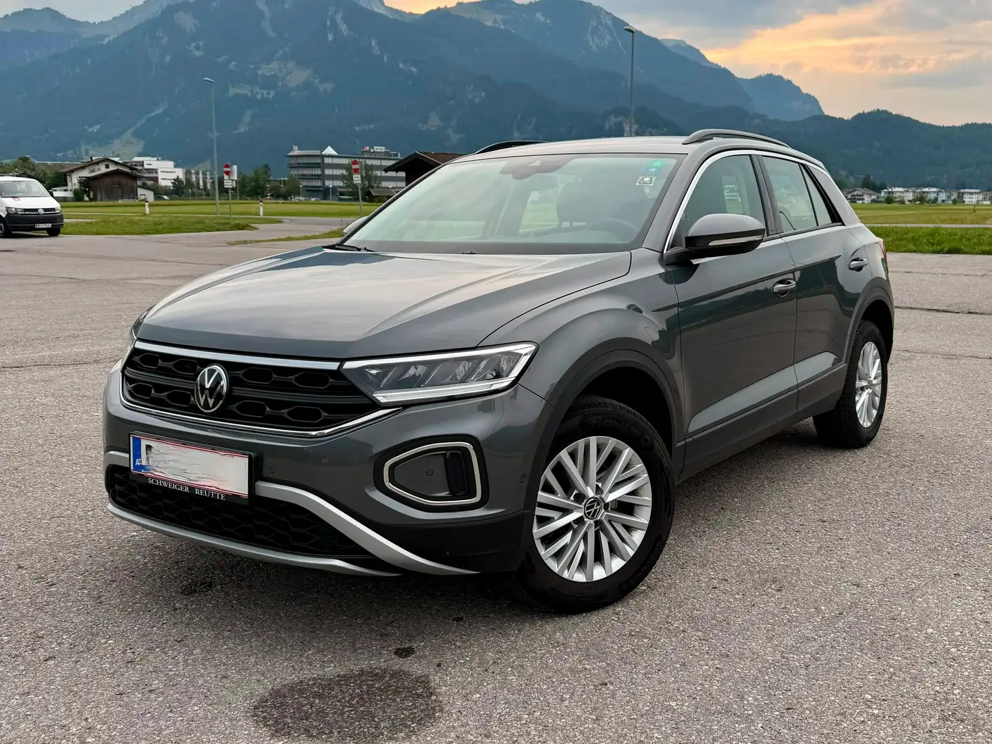 Volkswagen T-Roc T-Roc 1,0 TSI Life Life Grau - 1