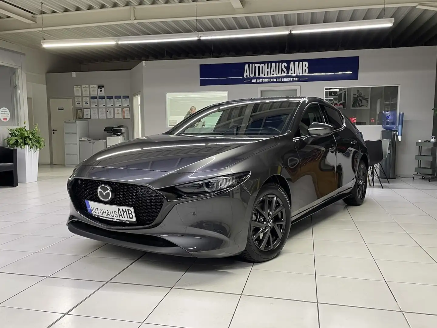 Mazda 3 e-Skyactiv-X Exclusive-Line M-Hybr. Šedá - 1