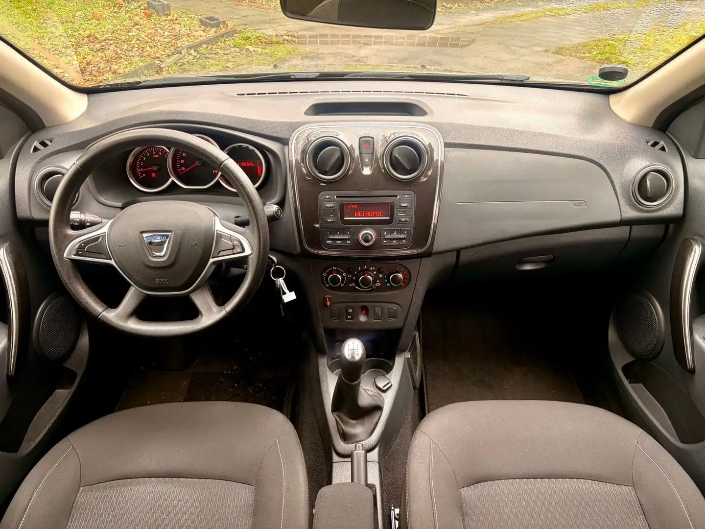 Dacia Logan MCV II Kombi Laureate. Euro6/ Klima Braun - 2