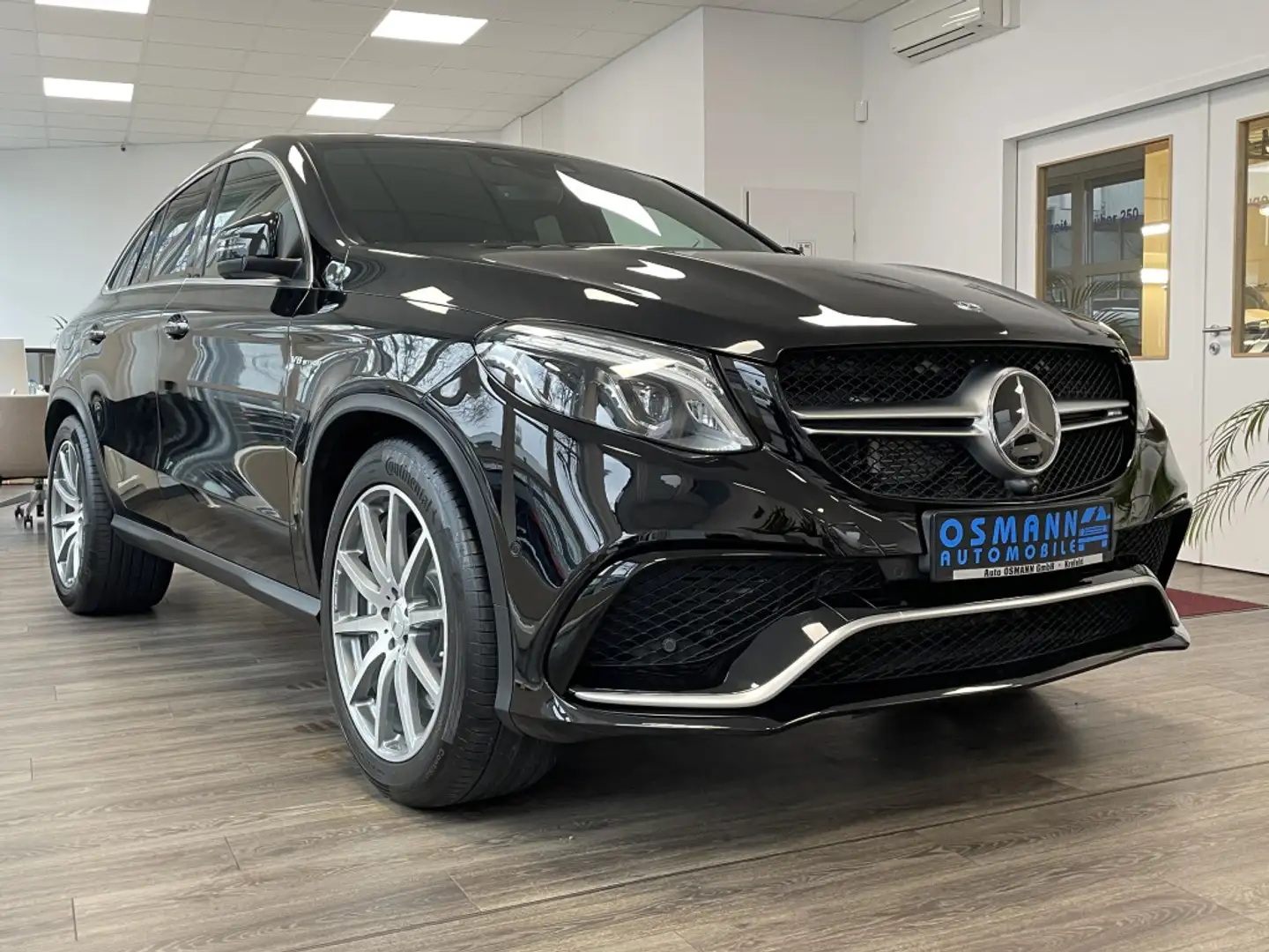 Mercedes-Benz GLE 63 AMG Coupe 4Matic AMG Speedshift 7G-TRONIC Fekete - 1