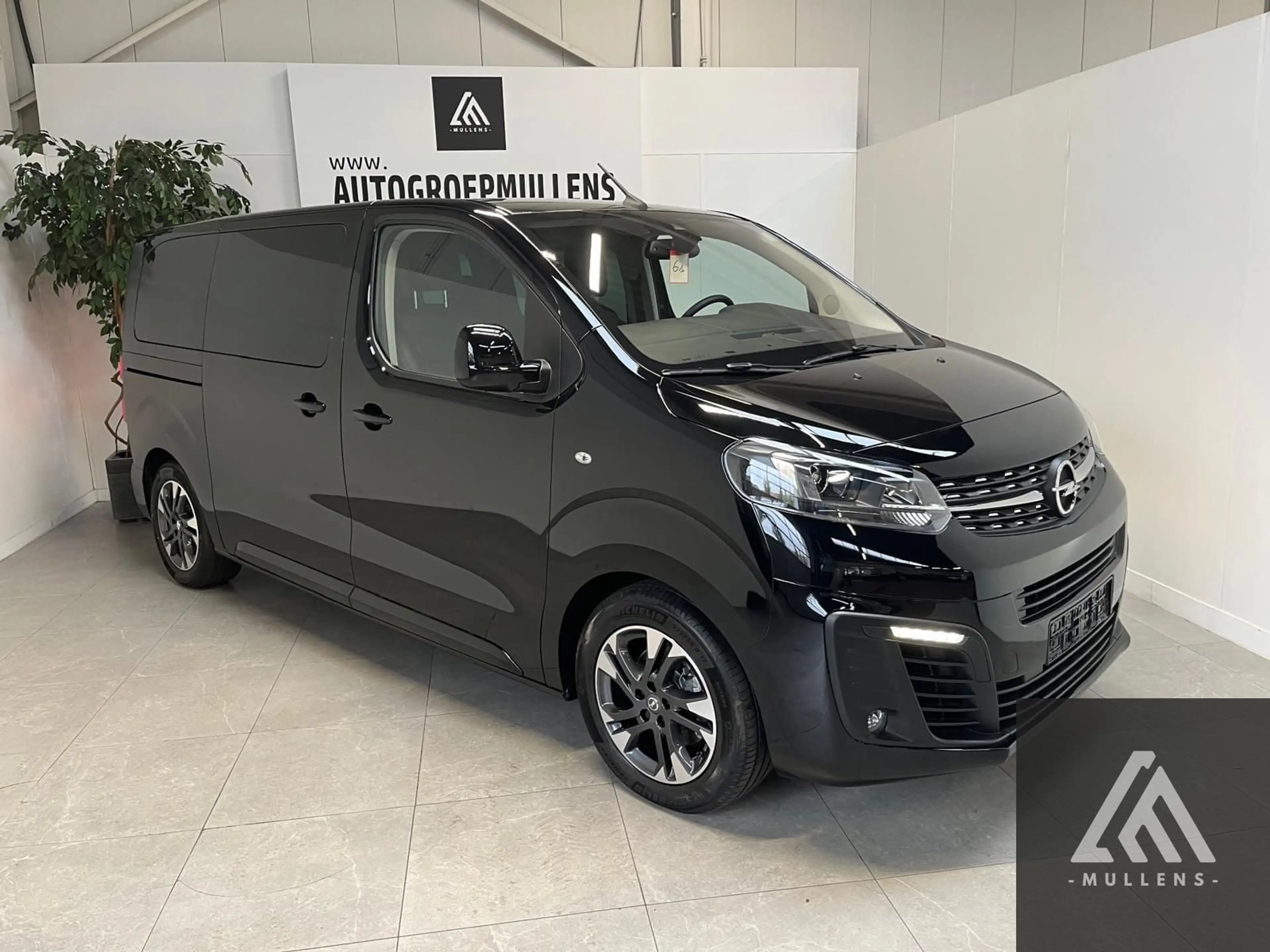 Opel Zafira Life 75 kWh e-Business Elegance L2H1 6 plaatsen VIP — photo 2