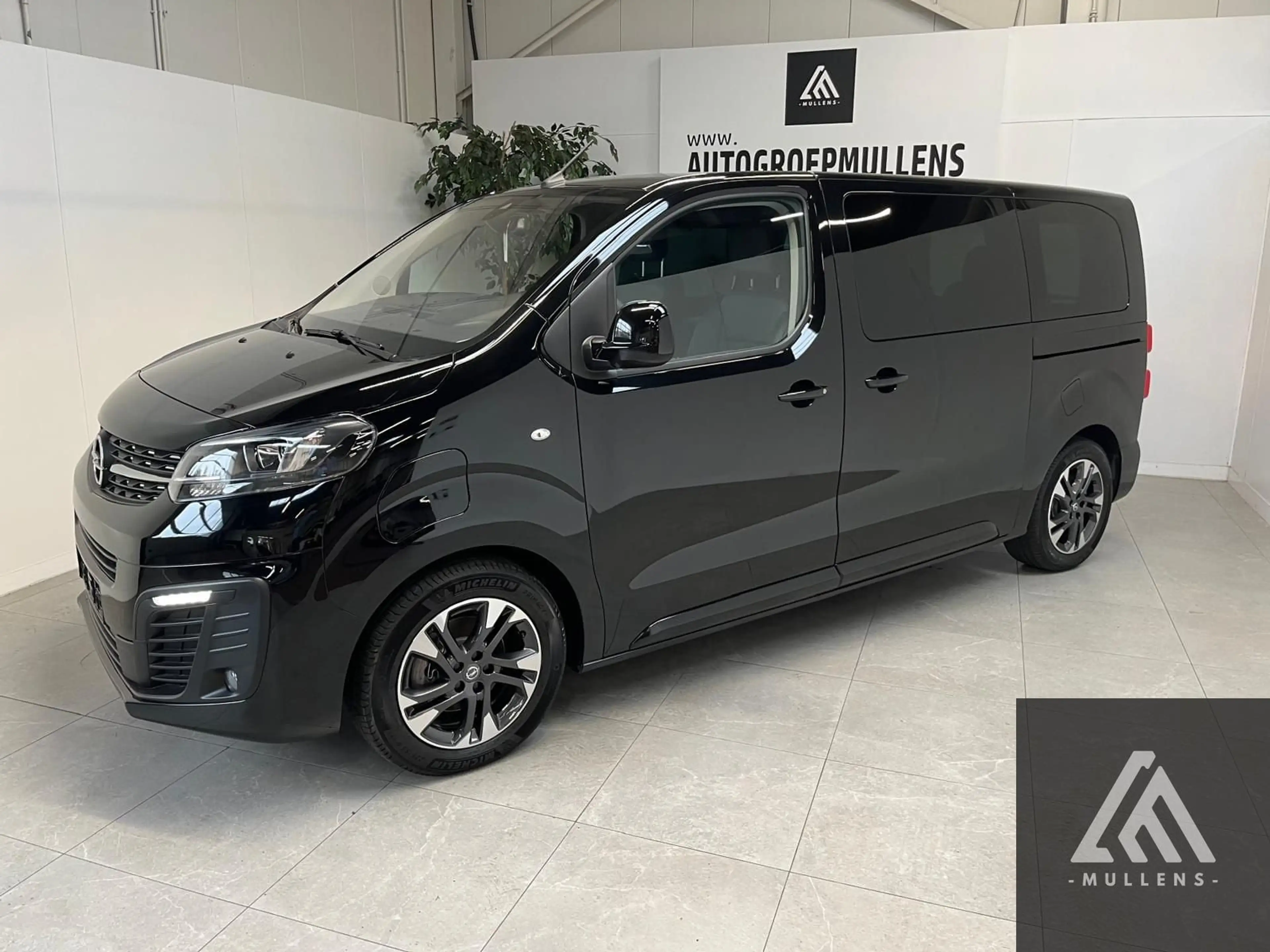 Opel Zafira Life 75 kWh e-Business Elegance L2H1 6 plaatsen VIP