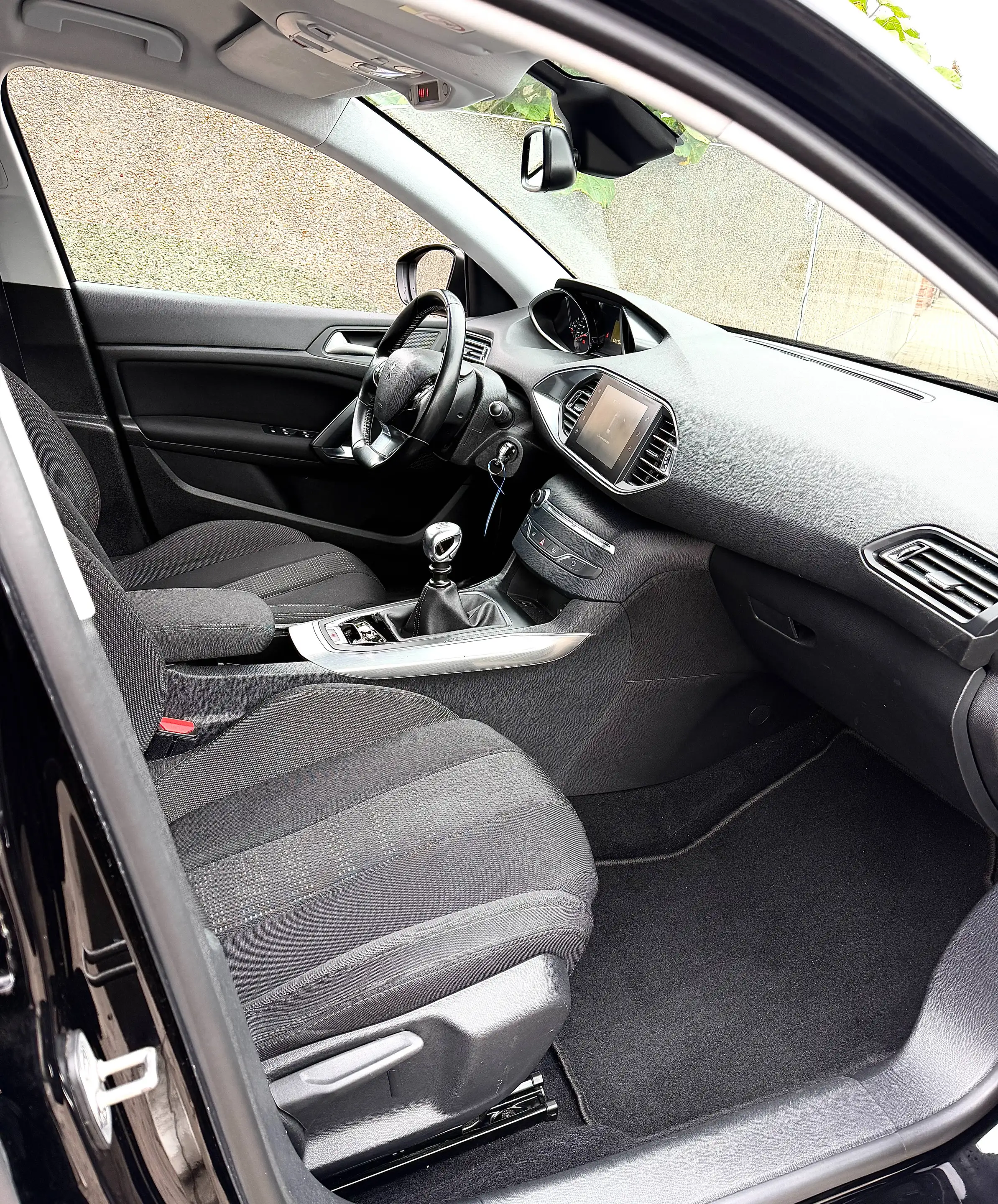 Peugeot 308 Allure — photo 10