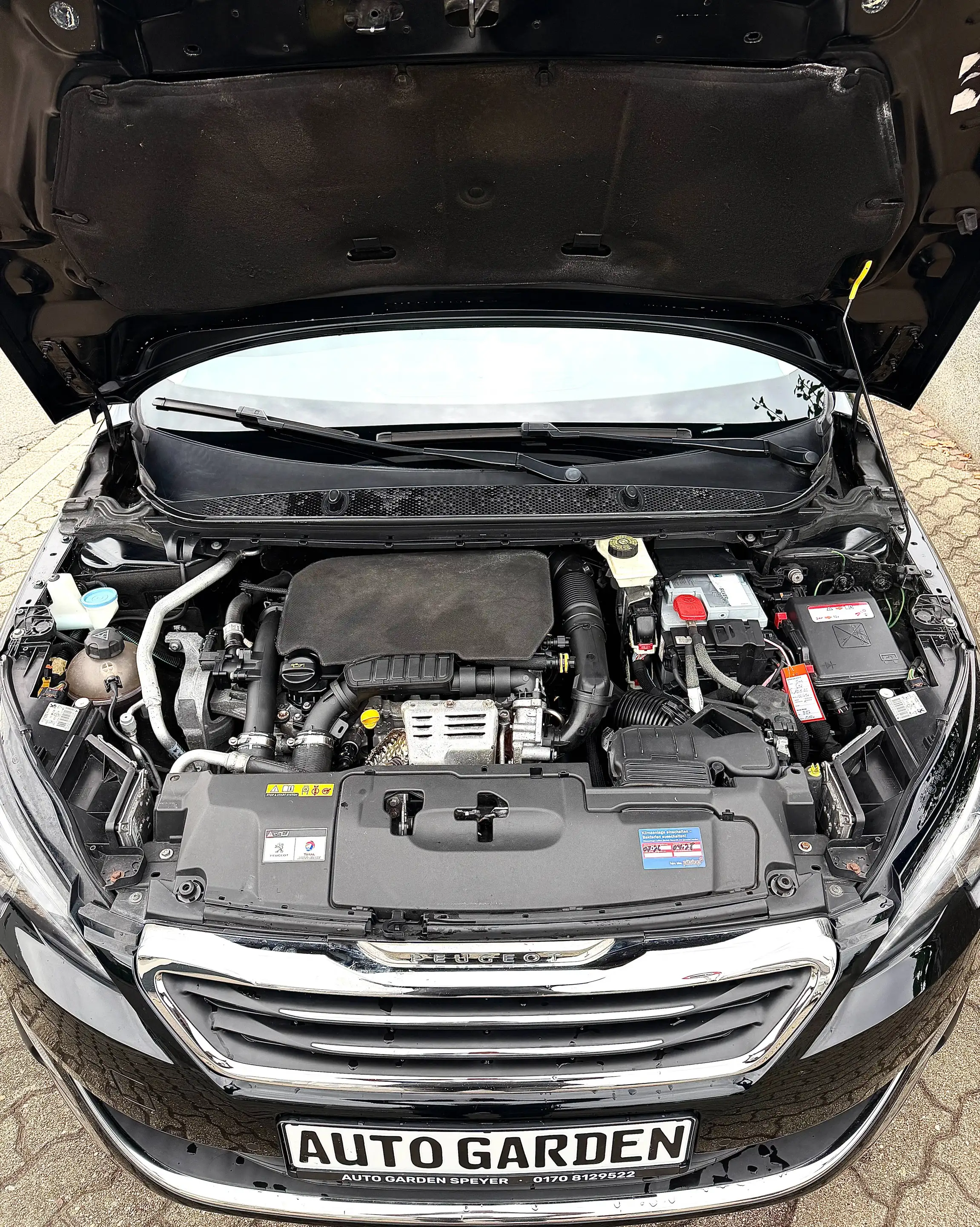 Peugeot 308 Allure — photo 13