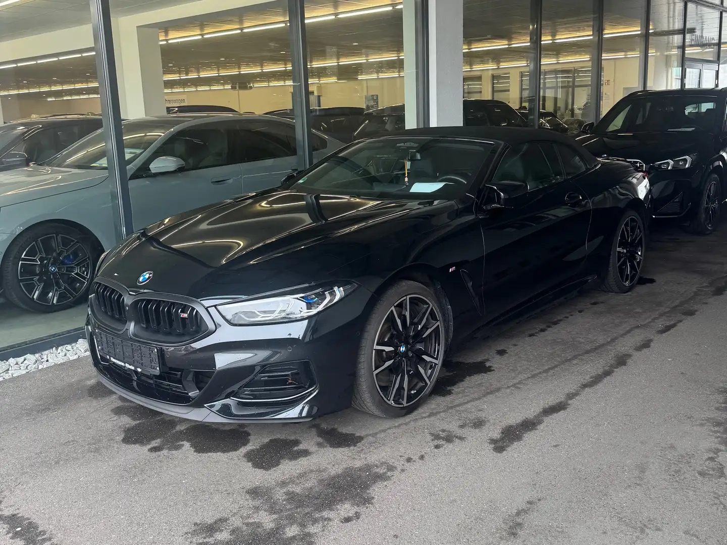 BMW M850 M850i xDrive Aut. Schwarz - 1