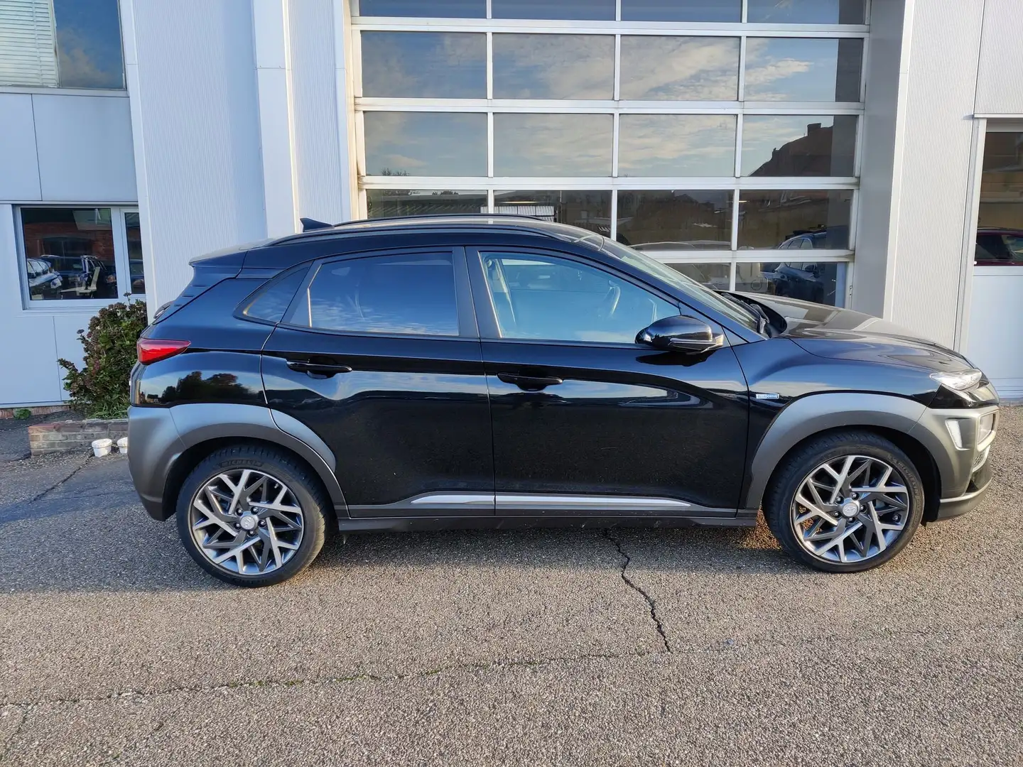 Hyundai KONA GDi Sky DCT Noir - 2
