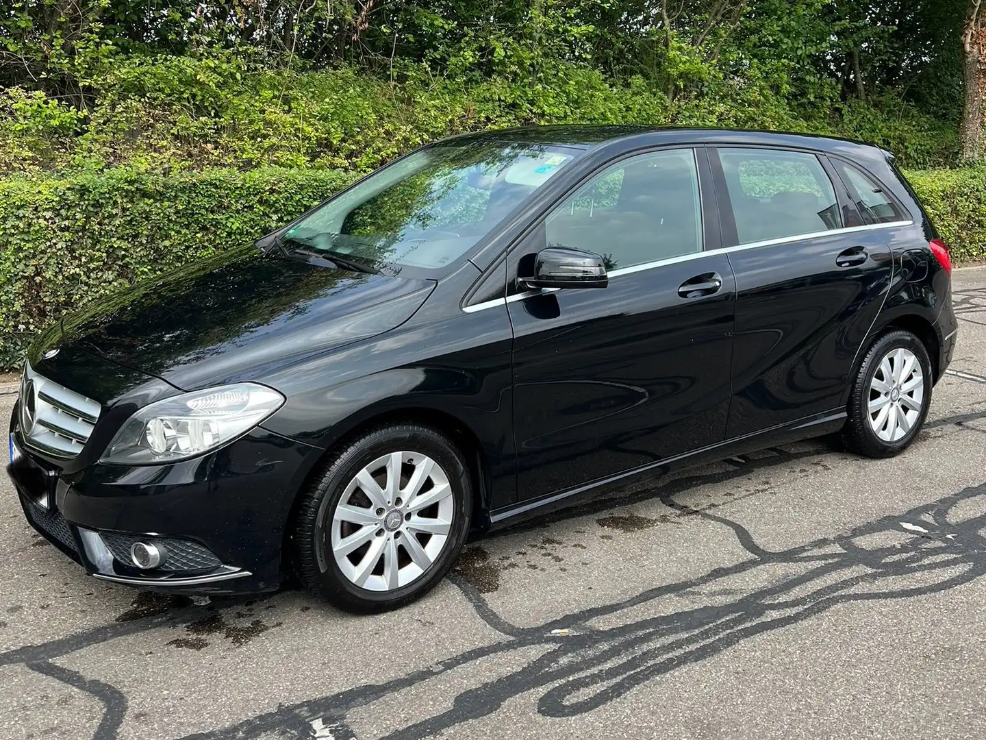 Mercedes-Benz B 180 B 180 BlueEFFICIENCY EDITION 1 Black - 2