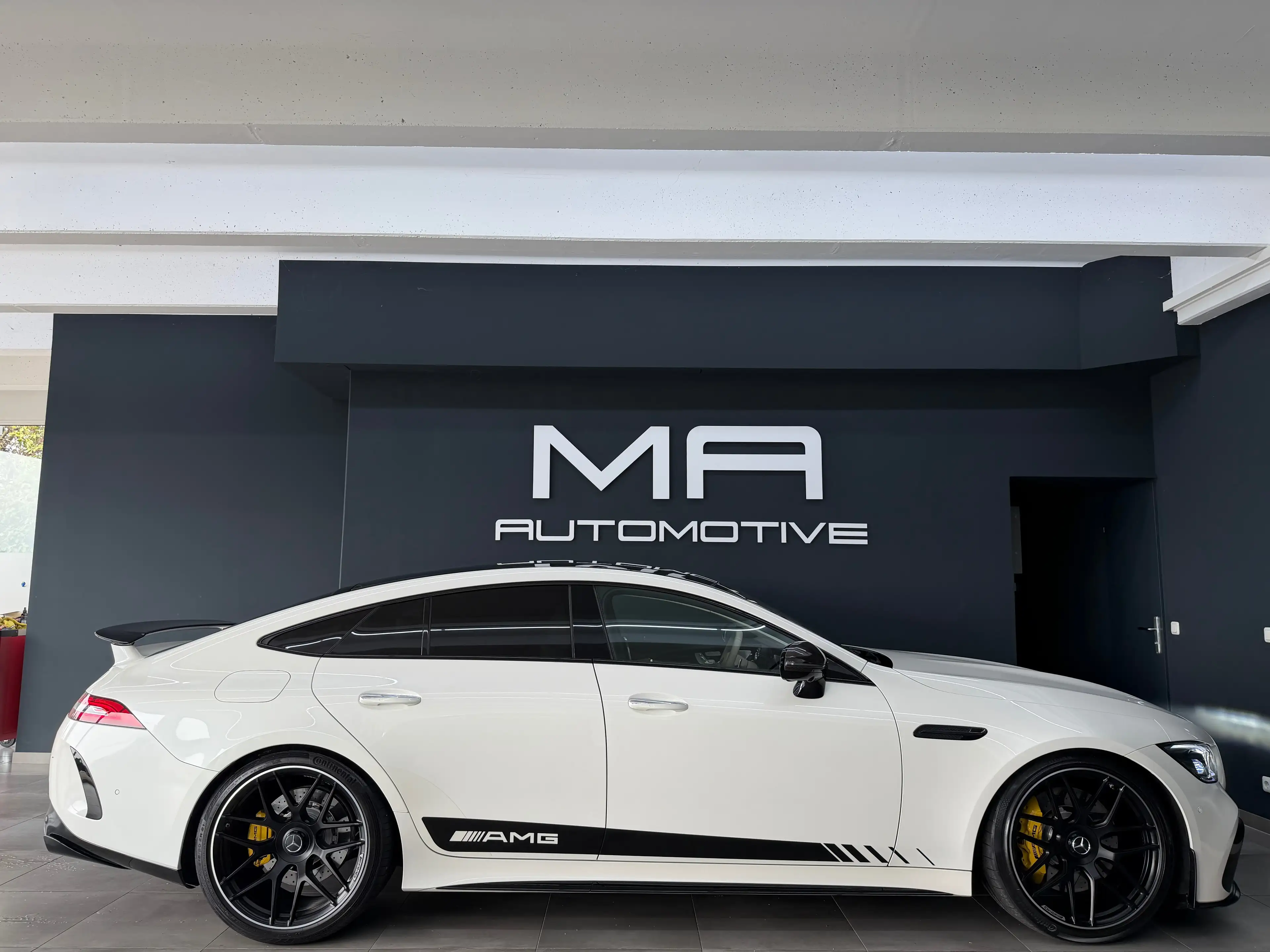 Mercedes-Benz AMG GT 43 4Matic+ *V8*AERO*CARBON*PANO*BURM*LUFT*DESIGNO*VOLL* — photo 11