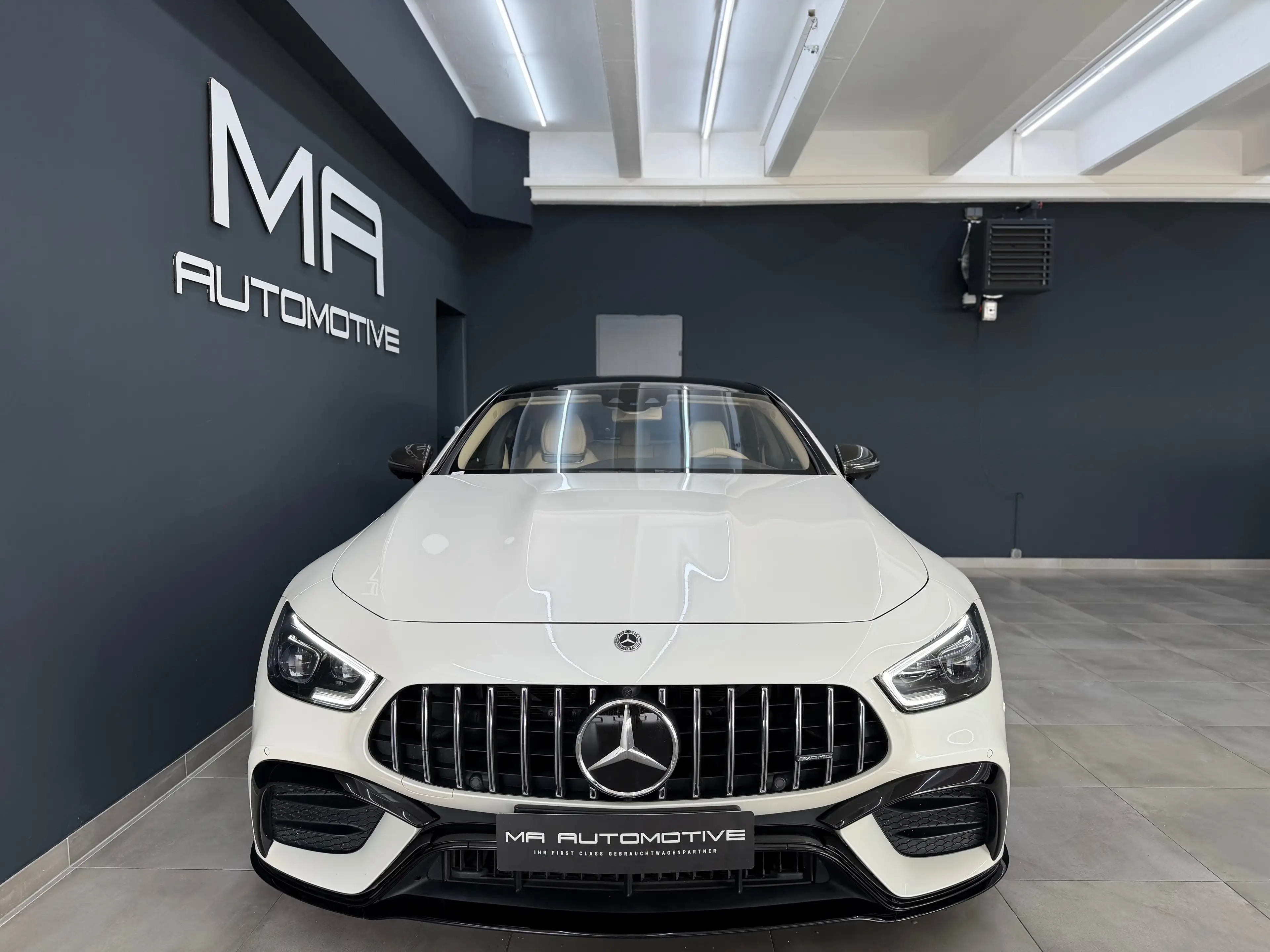 Mercedes-Benz AMG GT 43 4Matic+ *V8*AERO*CARBON*PANO*BURM*LUFT*DESIGNO*VOLL* — photo 7