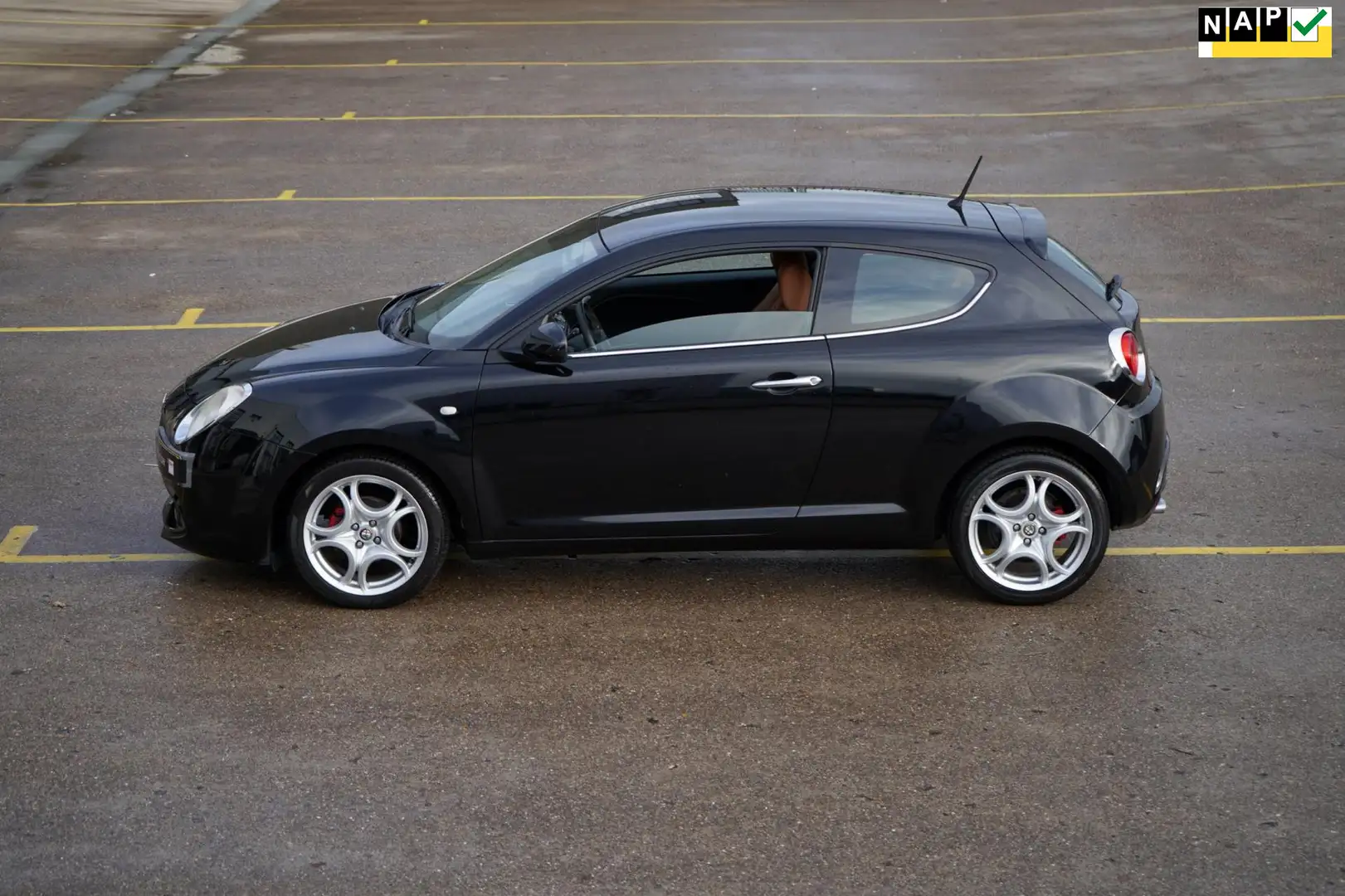 Alfa Romeo MiTo 1.4 Centenario Schwarz - 1