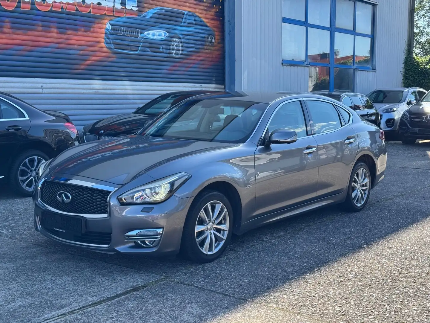 Infiniti Q70 2.2 d/360°/belüftung/BOSE/ACC/Memo Silber - 1