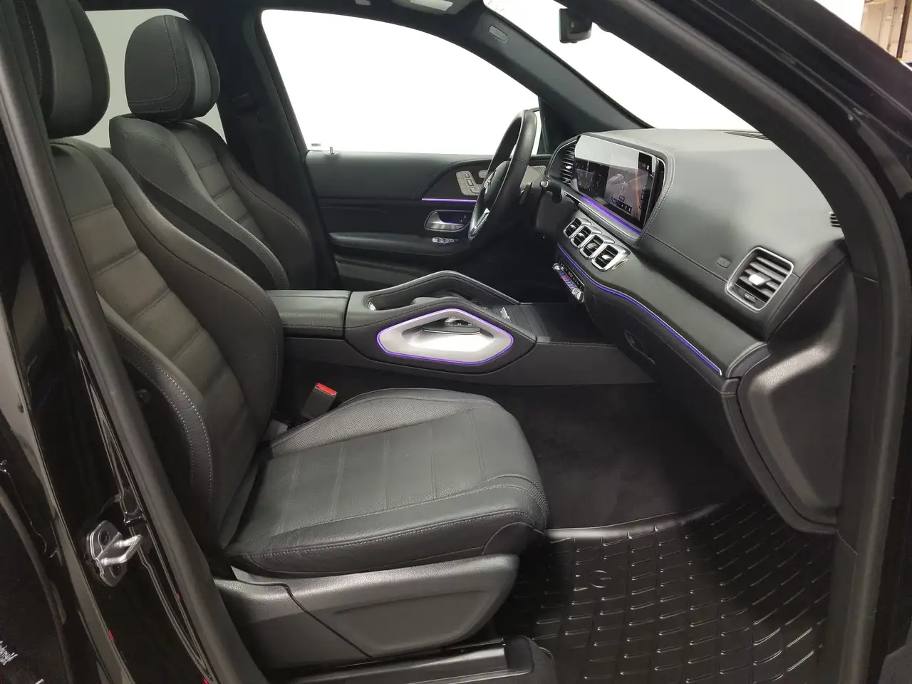 Mercedes-Benz GLE снимка Mercedes-Benz GLE