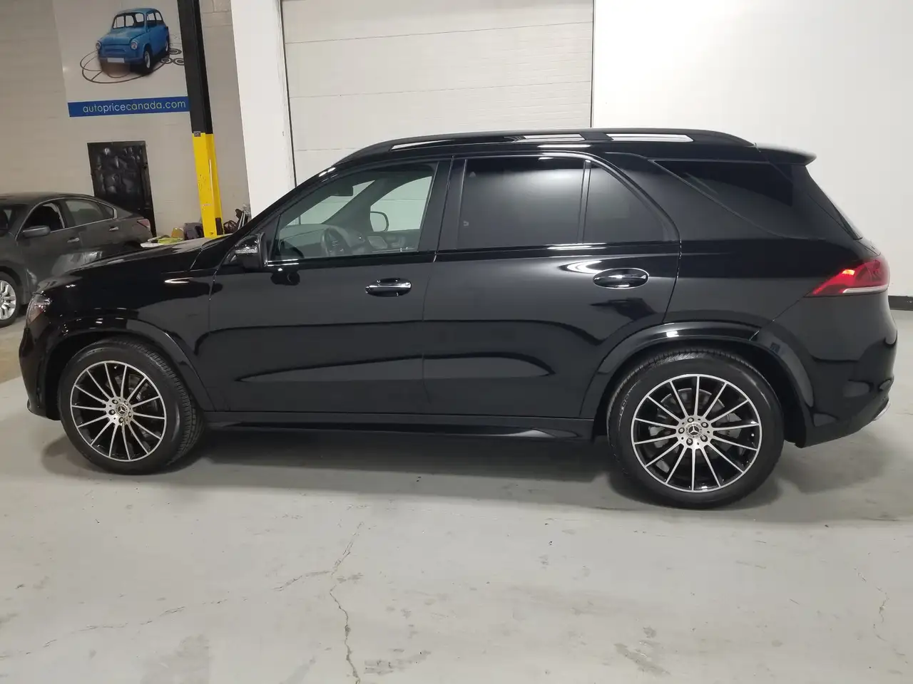 Mercedes-Benz GLE снимка Mercedes-Benz GLE