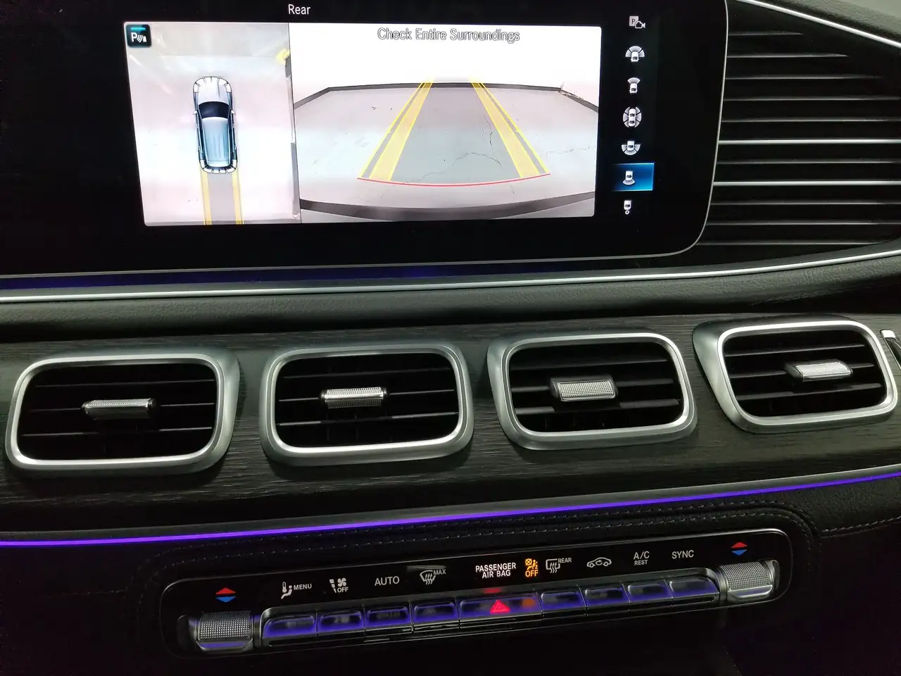 Mercedes-Benz GLE снимка Mercedes-Benz GLE