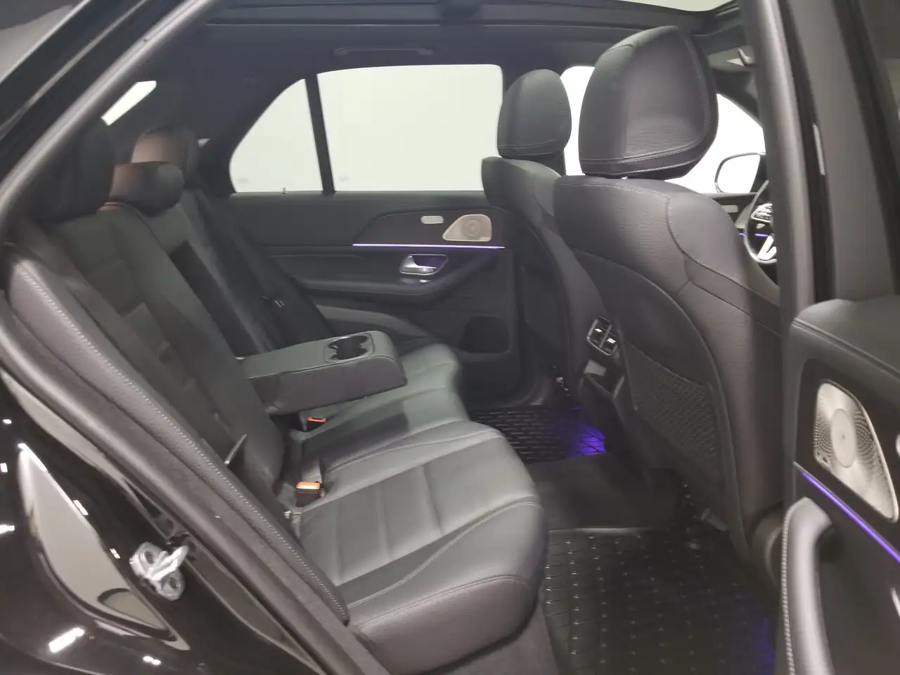 Mercedes-Benz GLE снимка Mercedes-Benz GLE