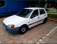 Toyota Starlet 1.3 XLi 5 Türig Weiß - thumbnail 2