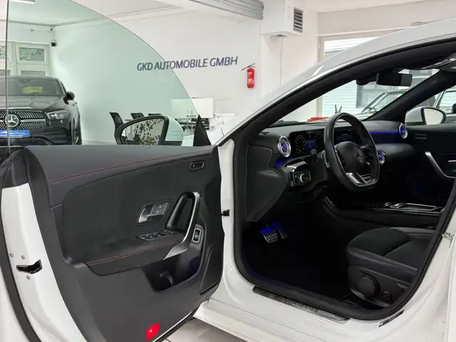 Mercedes-Benz Cla Class view 8