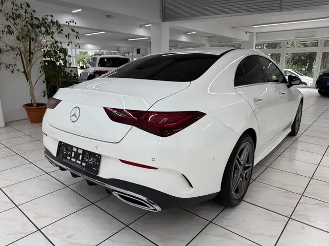 Mercedes-Benz Cla Class view 3