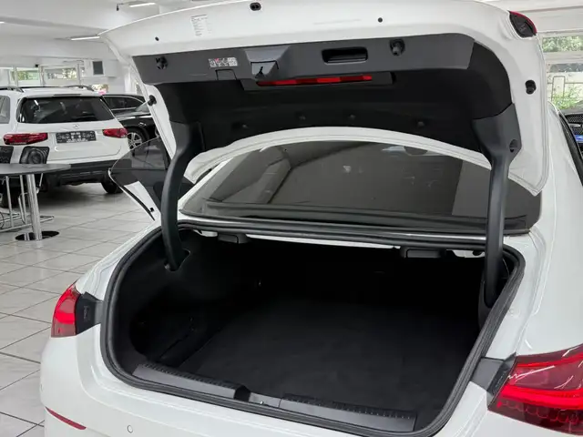 Mercedes-Benz Cla Class view 12