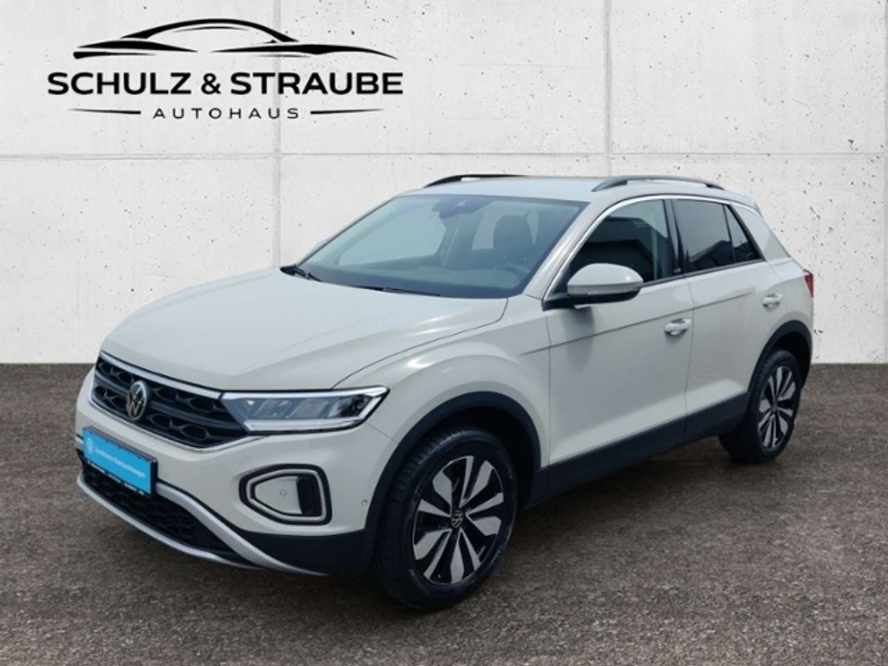 Volkswagen T-Roc 2023 — 1.5 TSI Move  Rear View Lane Assist LED DSG