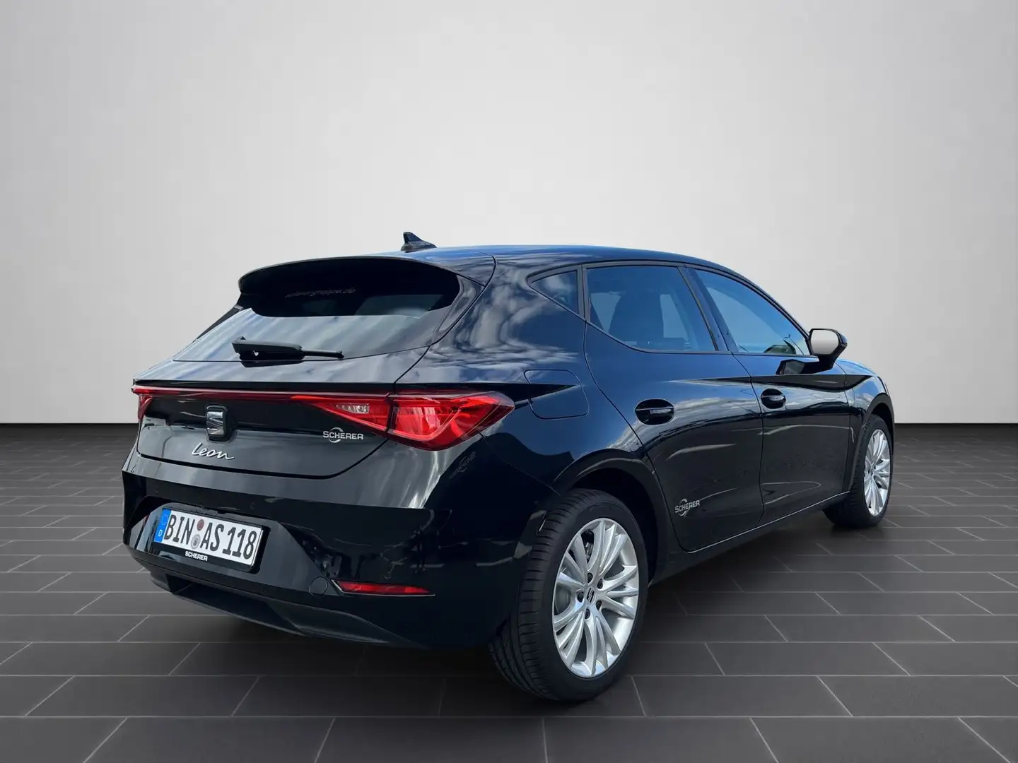SEAT Leon Style Edition 2.0 TDI DSG Navi, Kessy, RFK Schwarz - 2