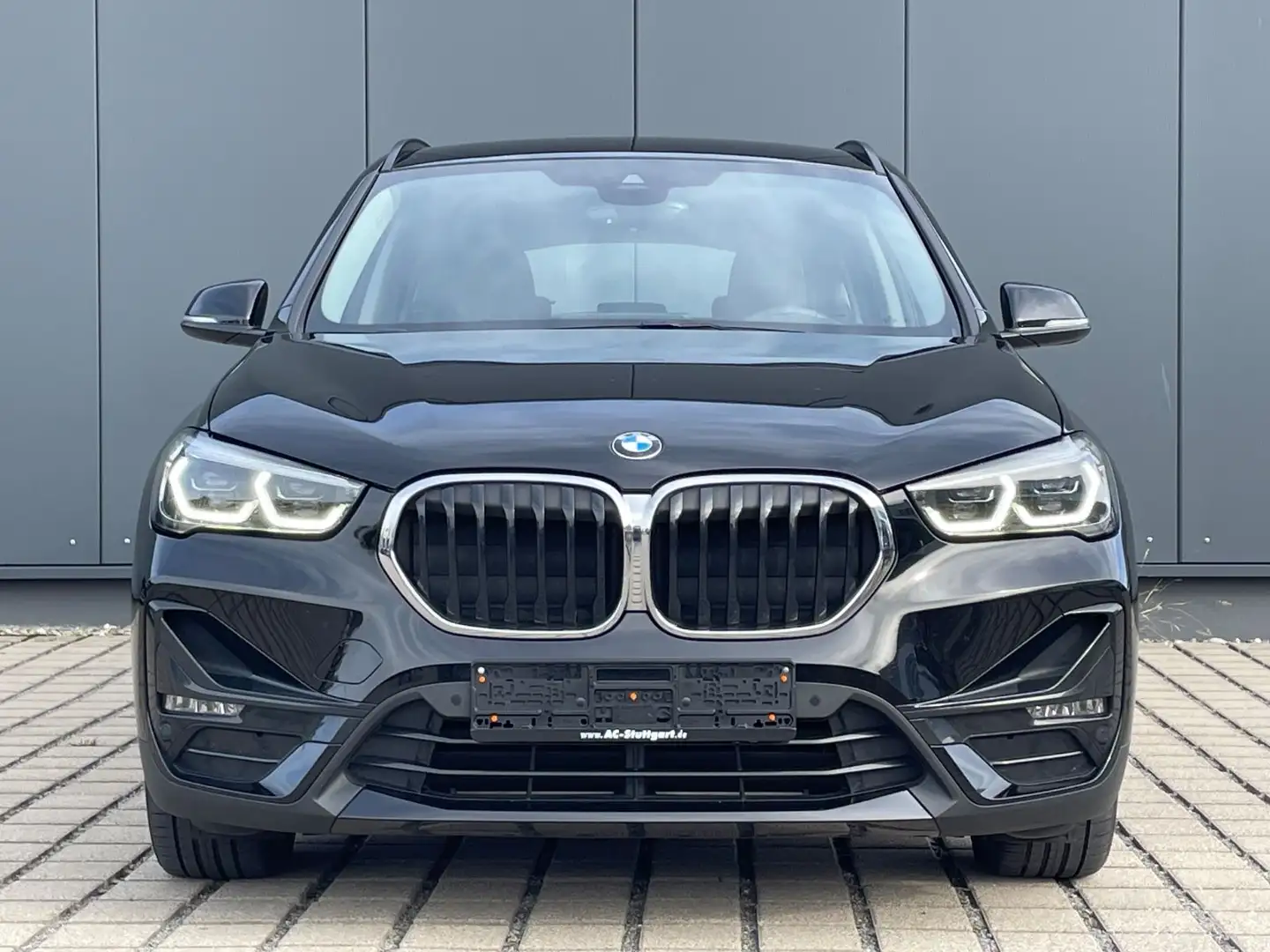 BMW X1 xDrive 25e Sport Line ACC/HUD/KEYLESS/NAVI+ Schwarz - 2