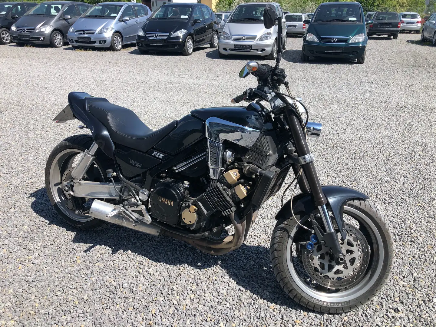 Yamaha FZX 750 *Sonderumbau* Zwart - 2